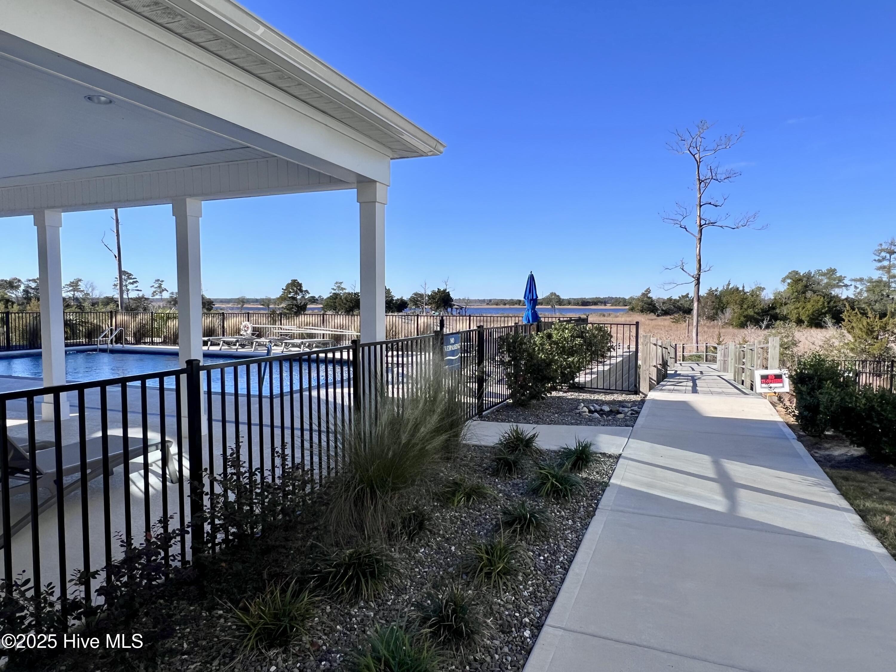 100546543 | Photo 49