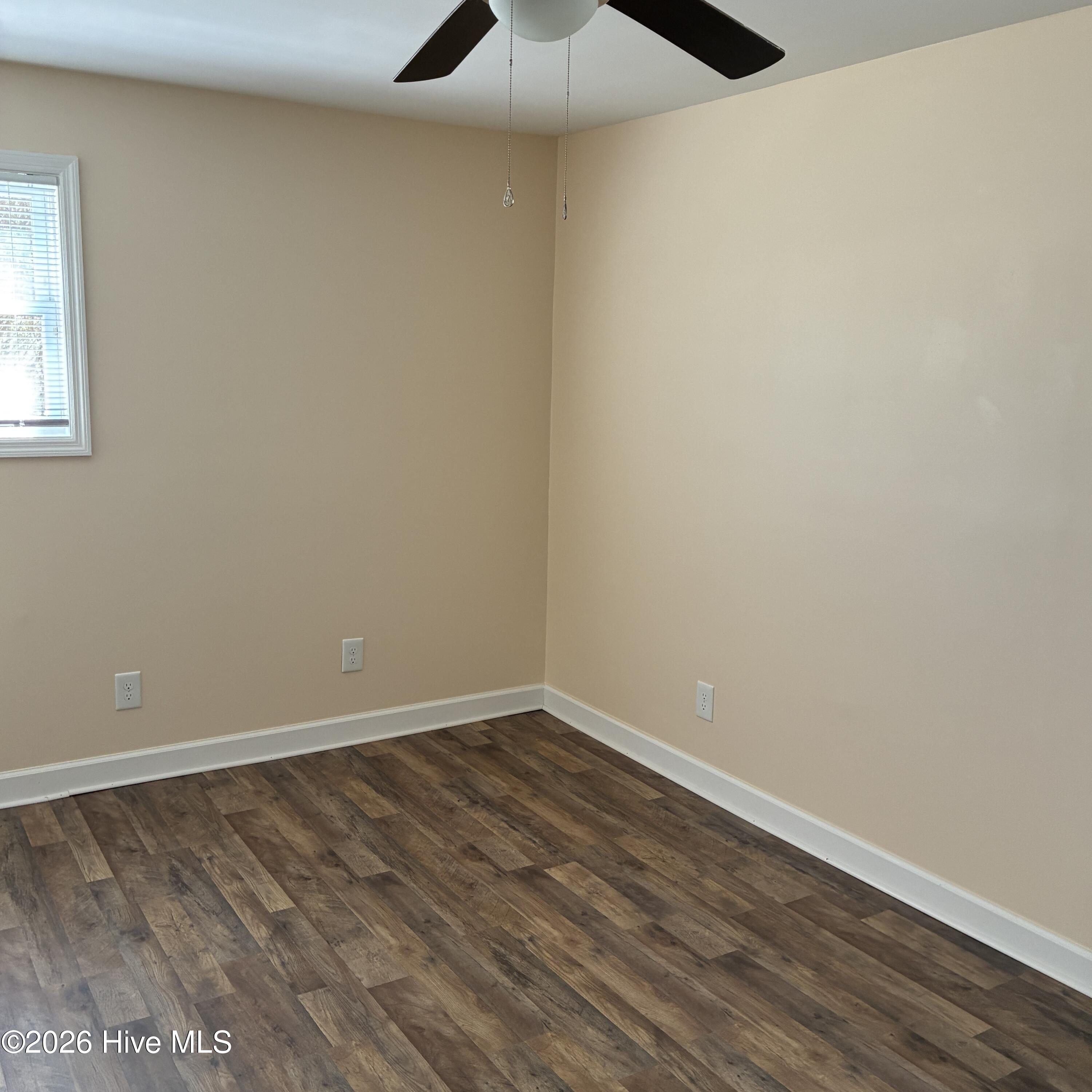 100560744 | Photo 27