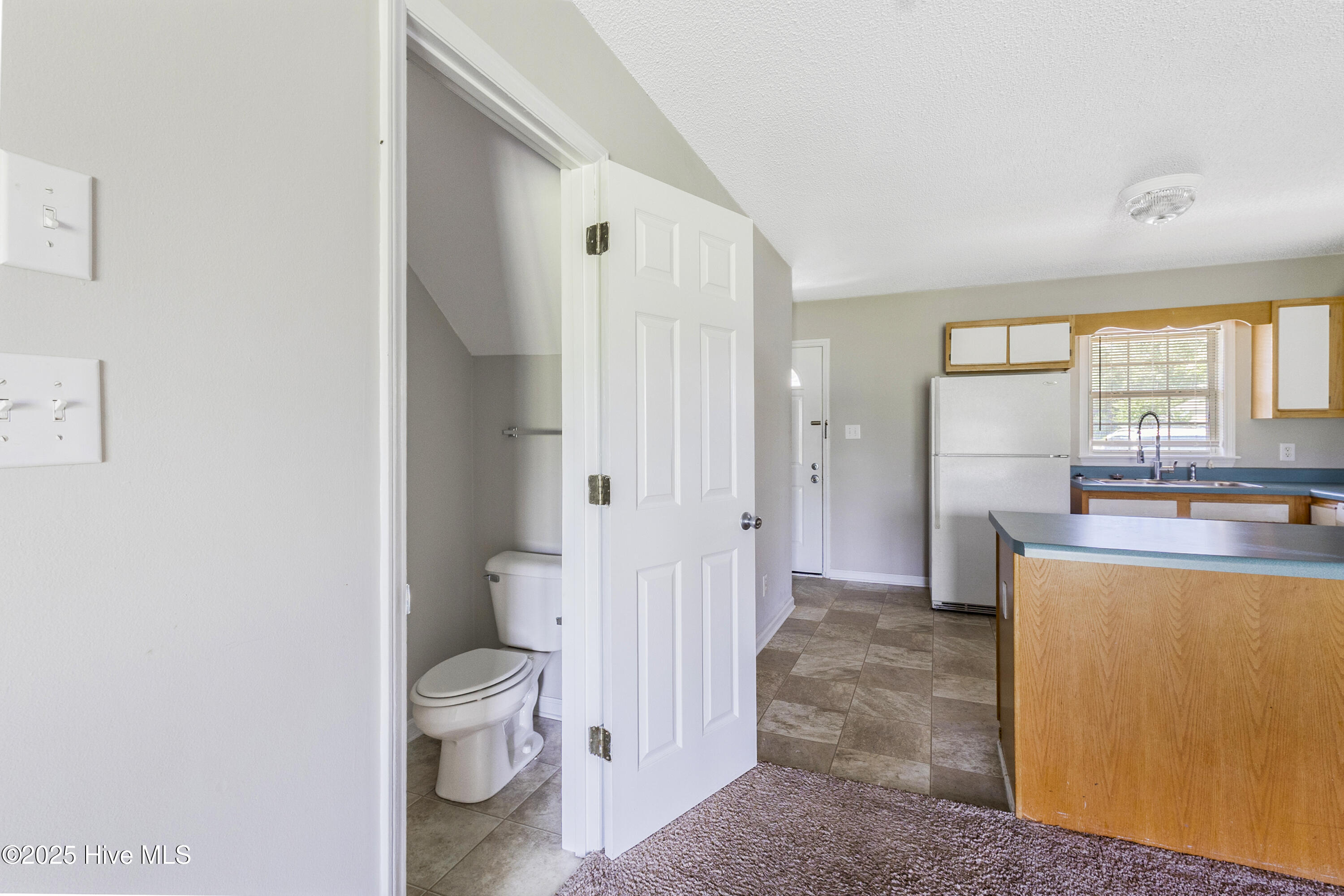 100529764 | Photo 11