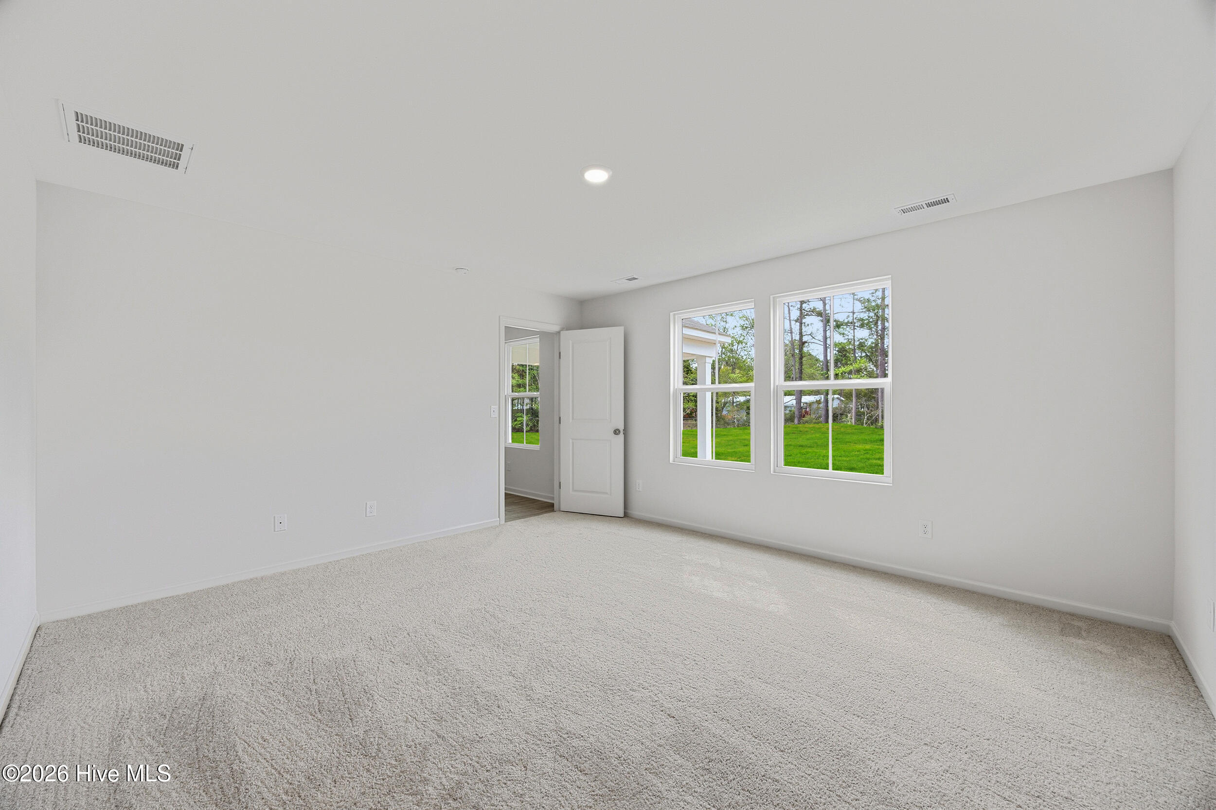 100554549 | Photo 17