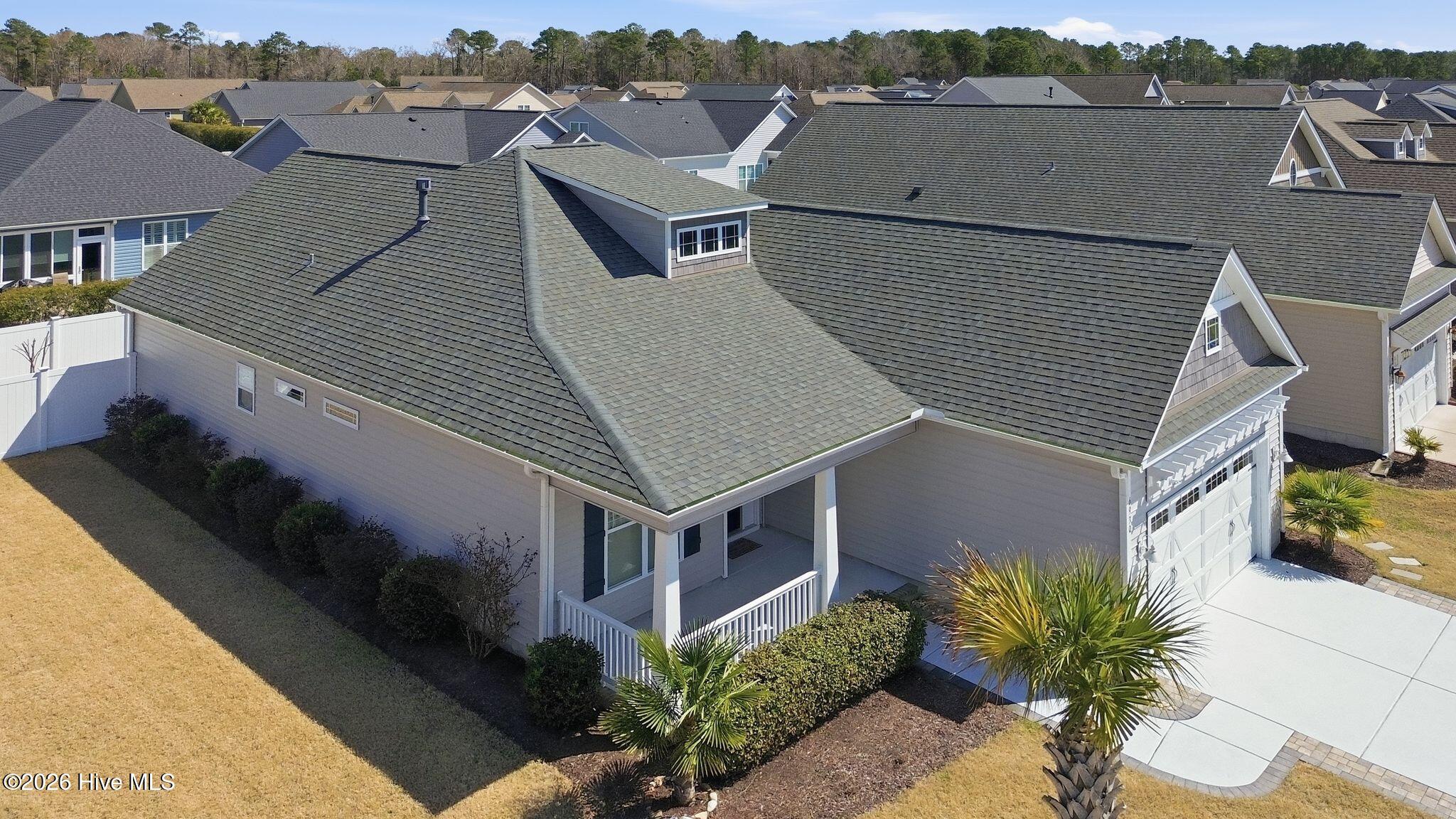 100559439 | Photo 86