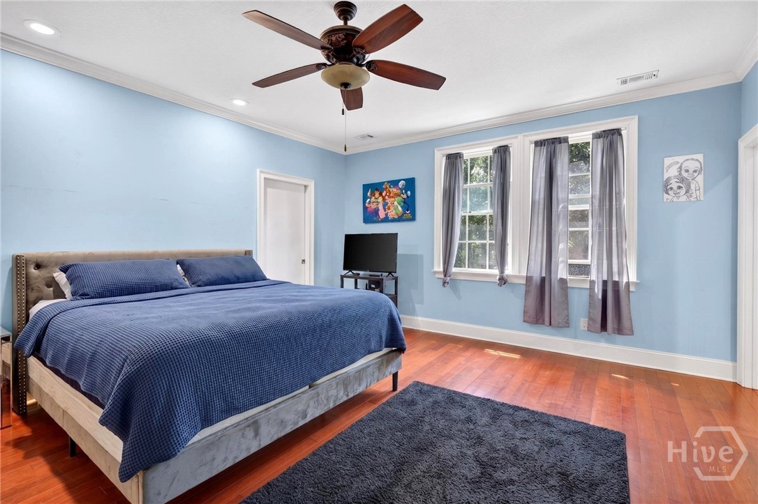 2nd floor bedroom, 