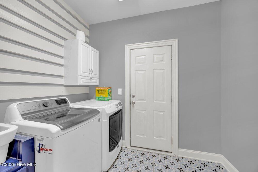 100552674 | Photo 24