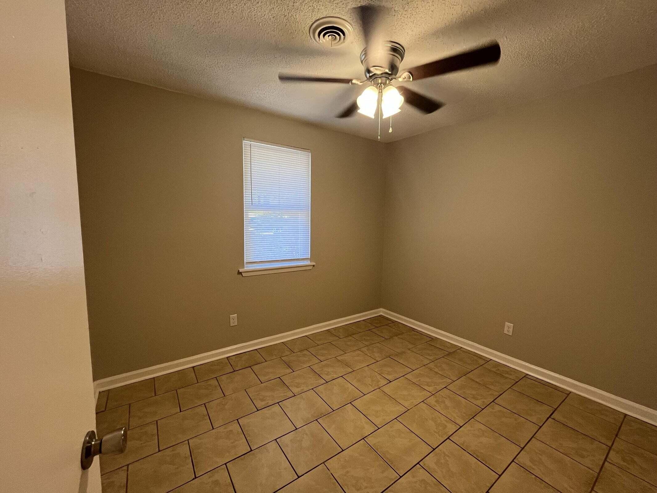 20250908182900278779000000-o