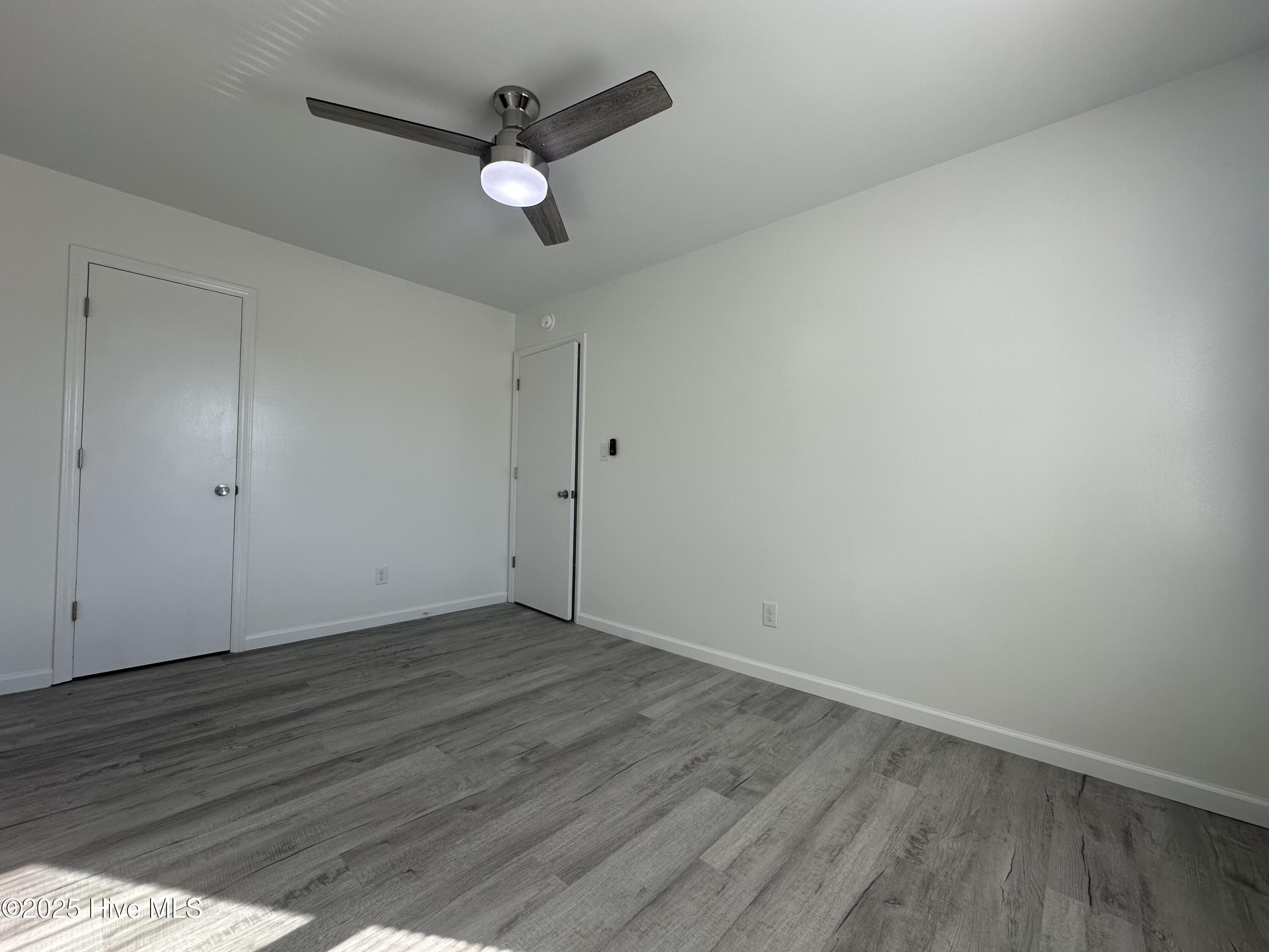 100539608 | Photo 15