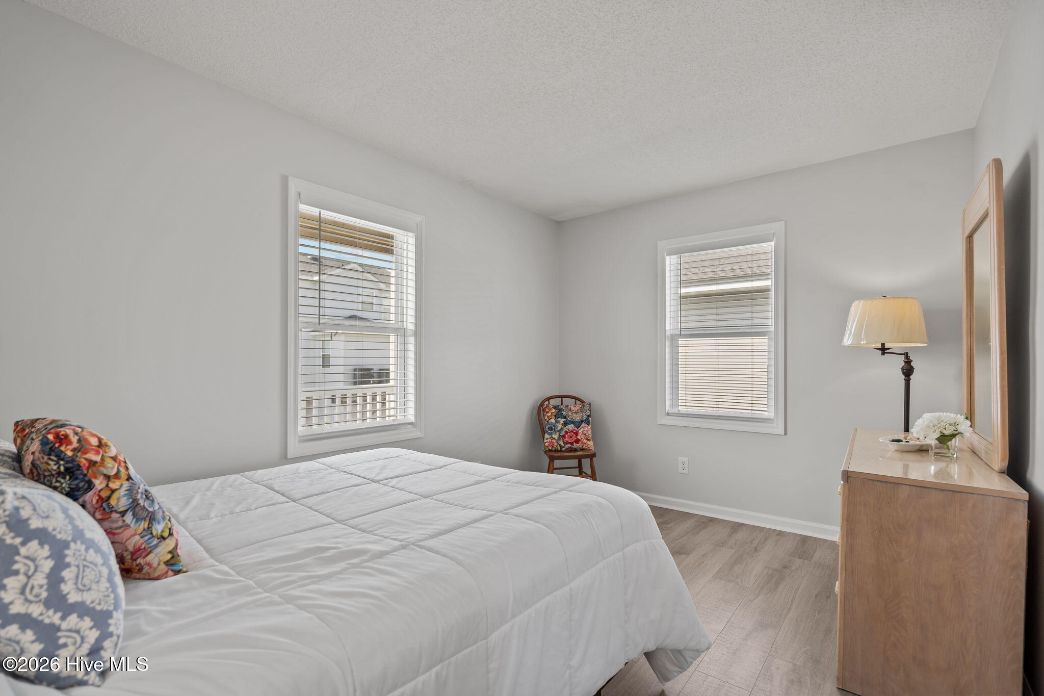 100562748 | Photo 47