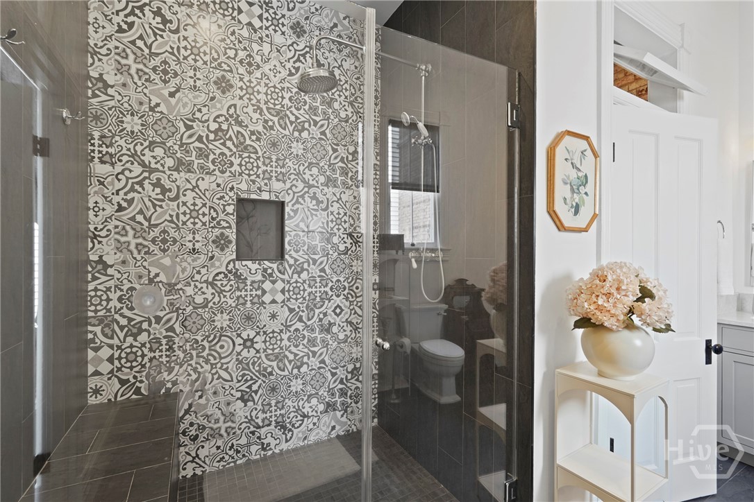 415 Whitaker Street, Savannah, GA, 31401