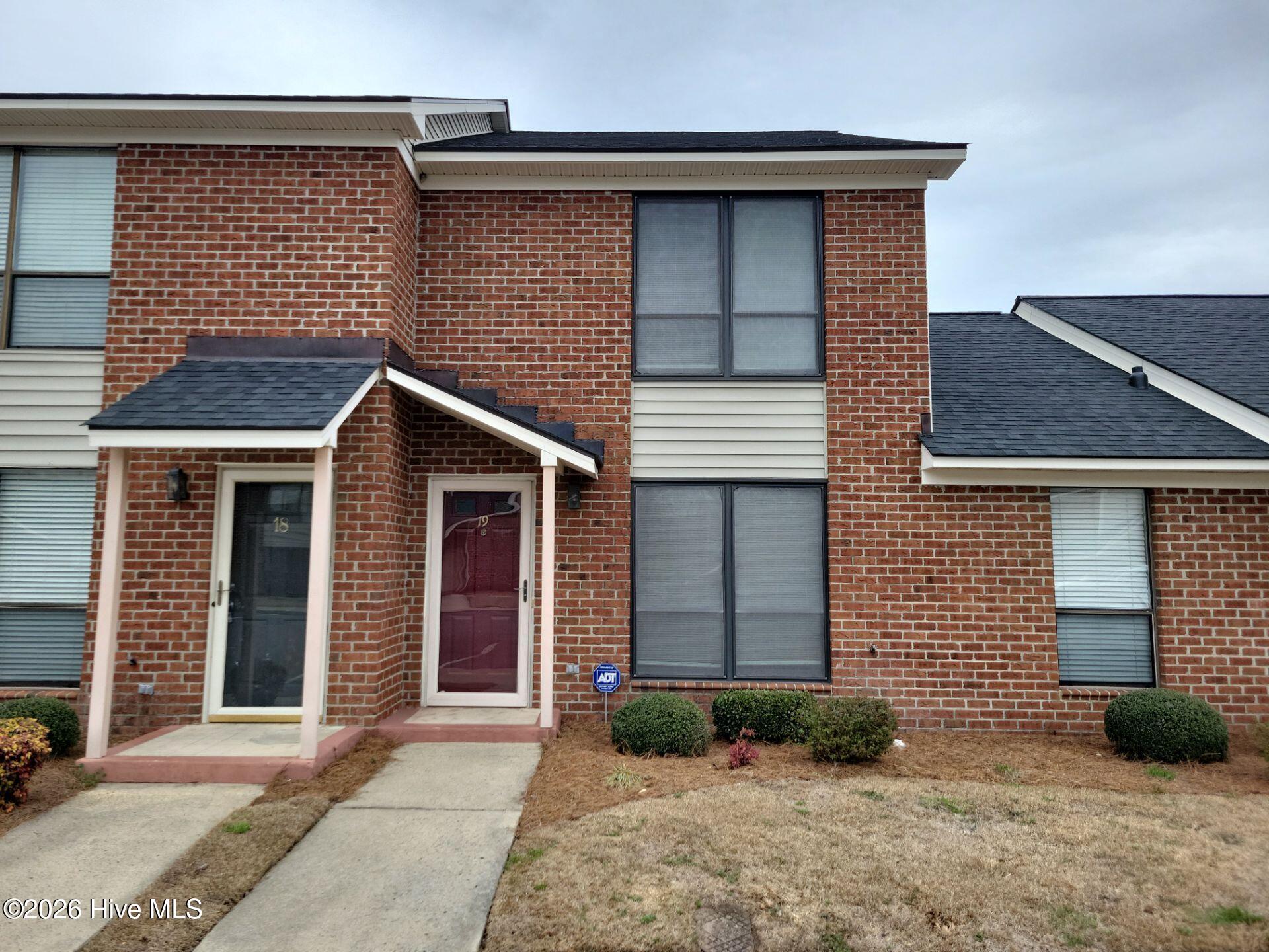 19 Upton, Greenville, North Carolina, 2 Bedroom Bedrooms, 4 Room Rooms,2 BathroomBathrooms,Townhouse,For sale,Upton,100593681