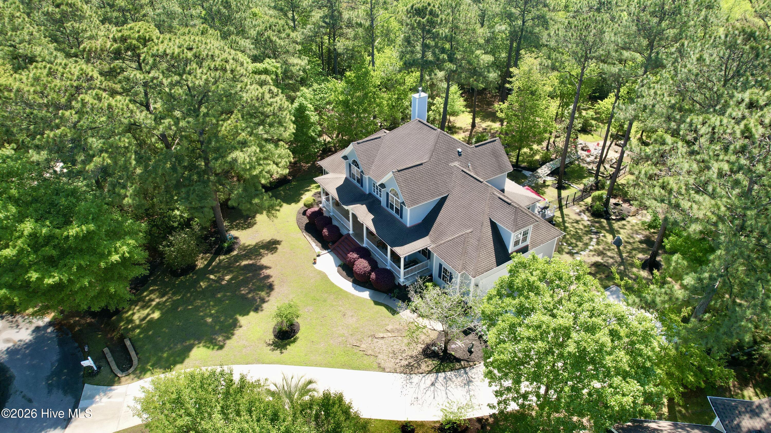 100568961 | Photo 96