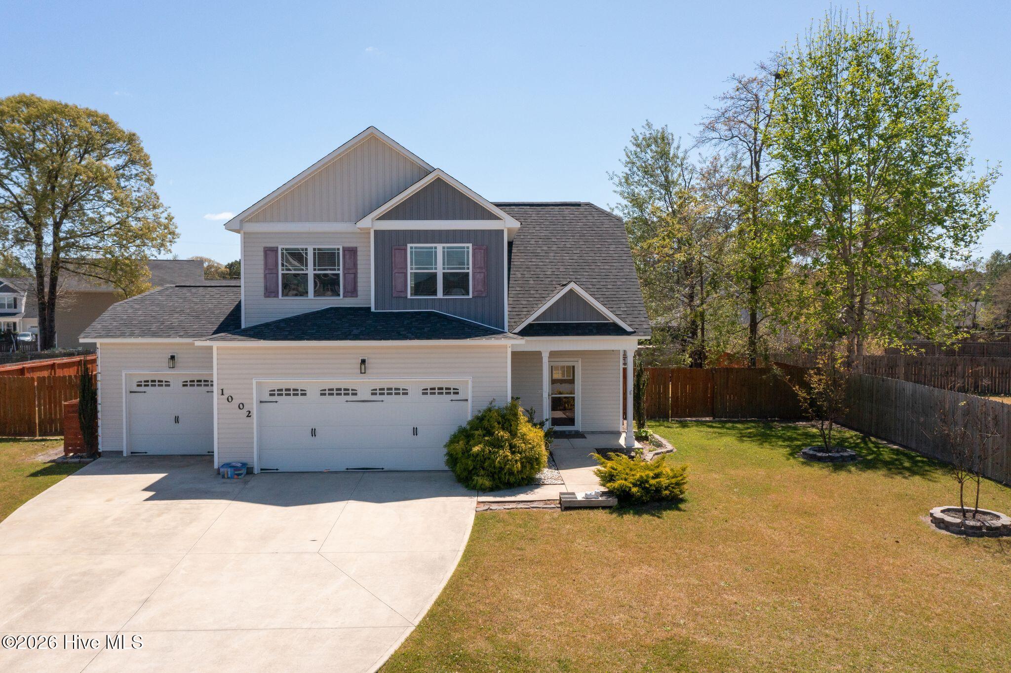 100566459 | Photo 50