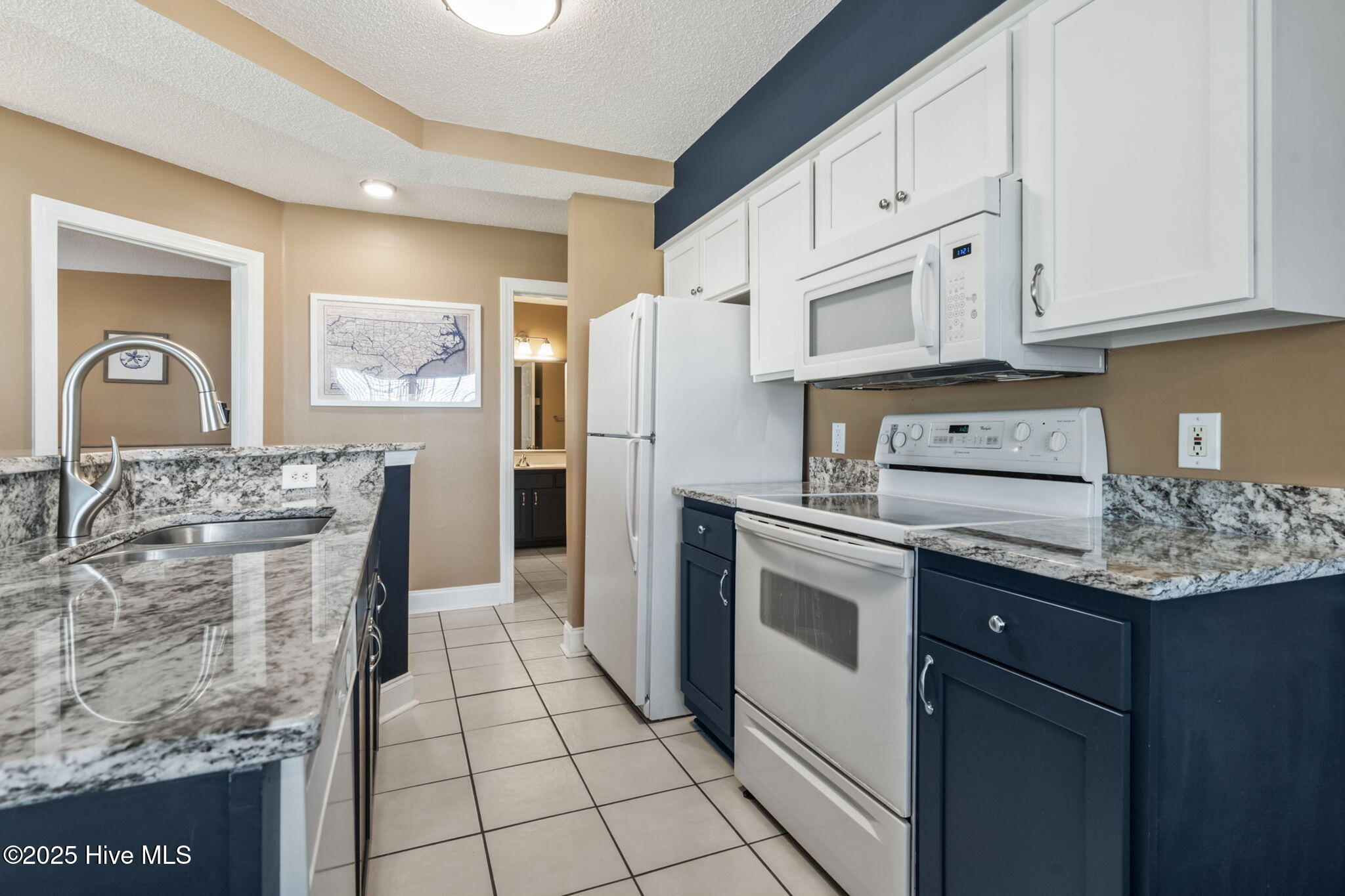 100501410 | Photo 23