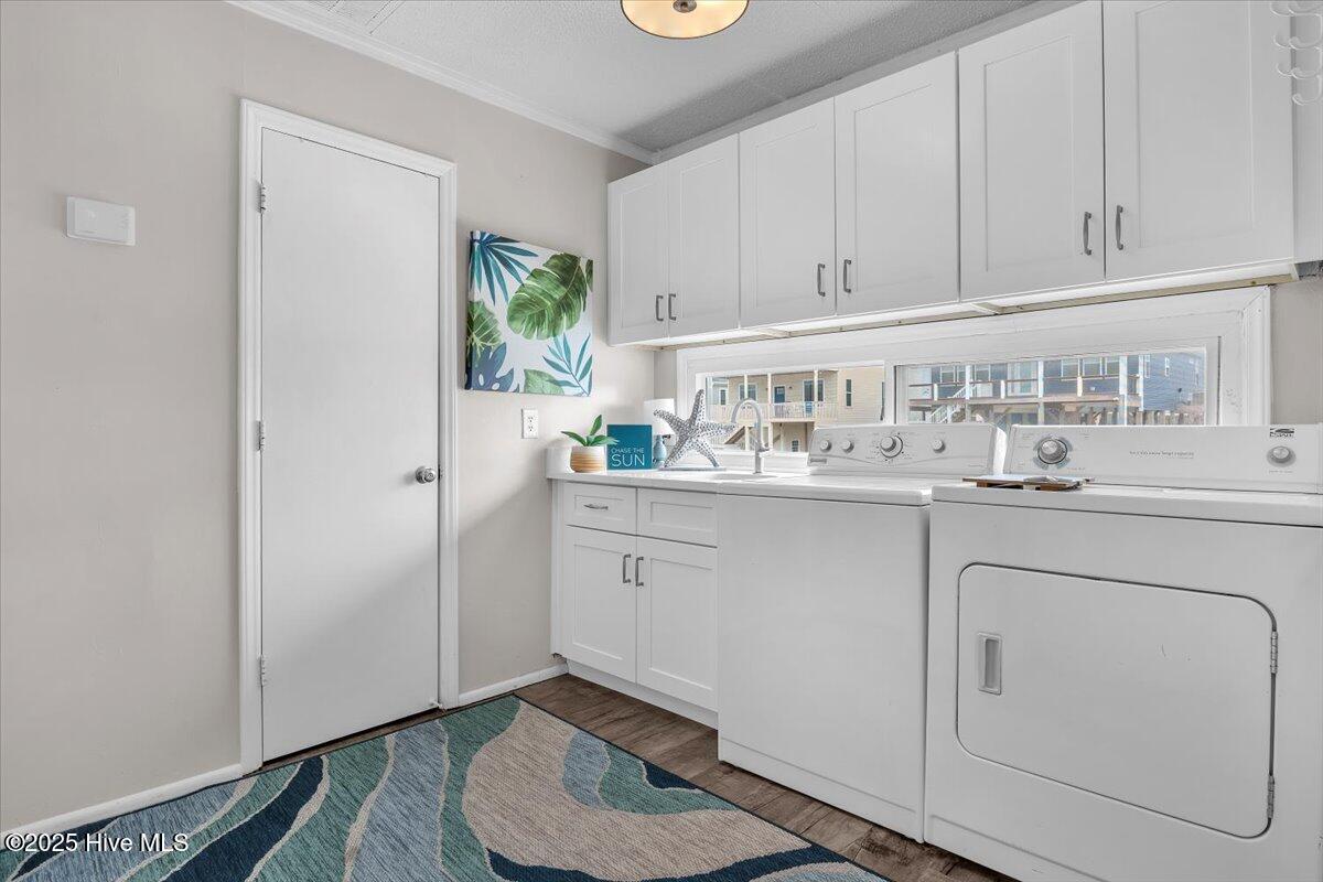 100550823 | Photo 24