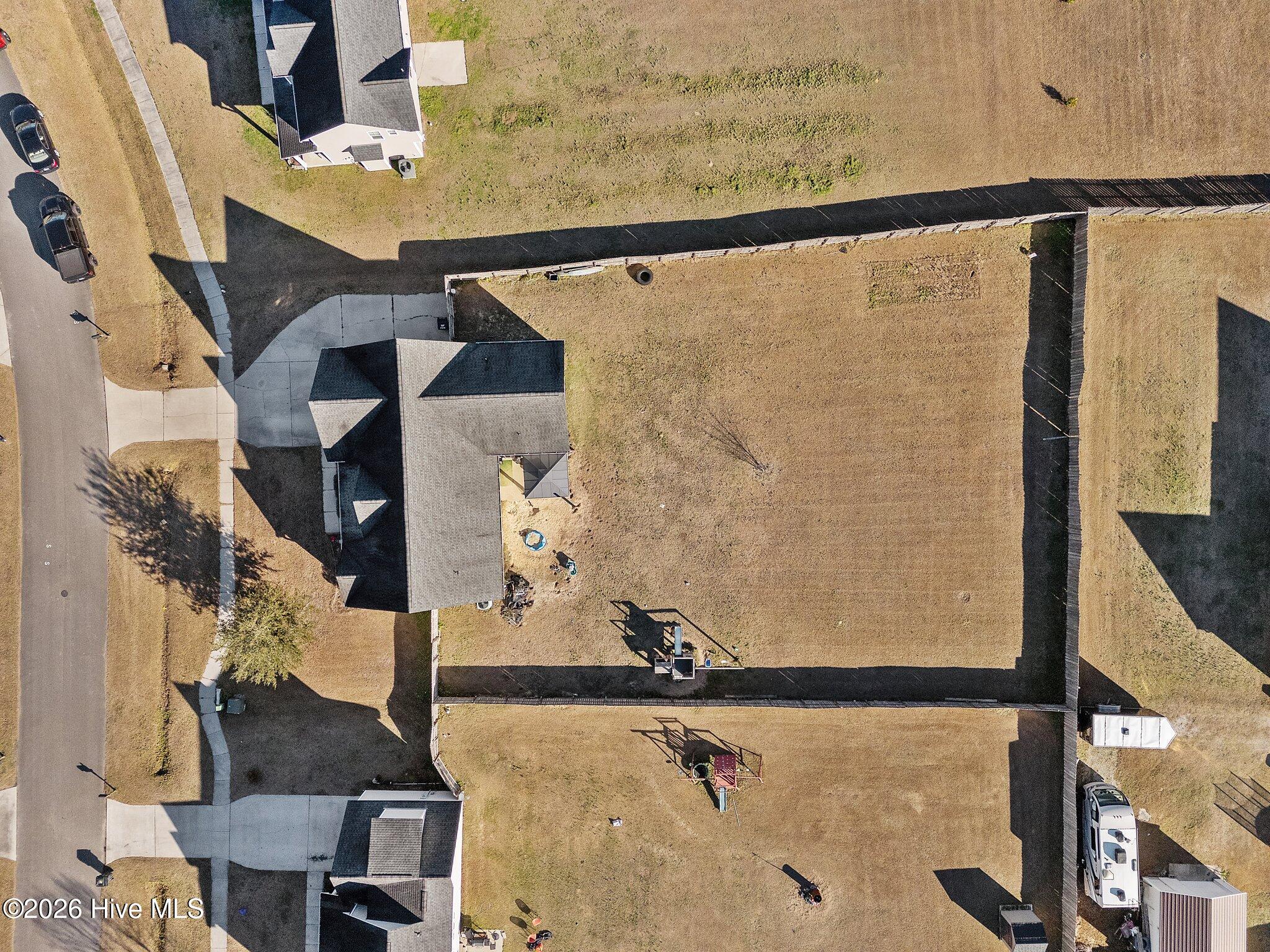 100561323 | Photo 41