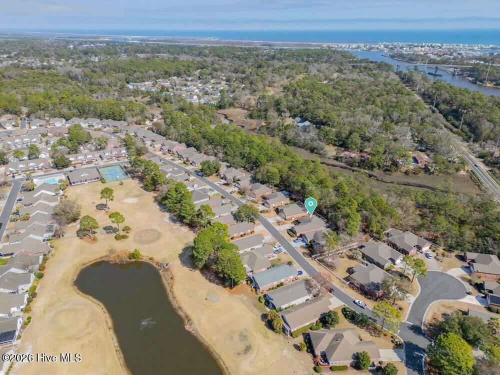 100558144 | Photo 42