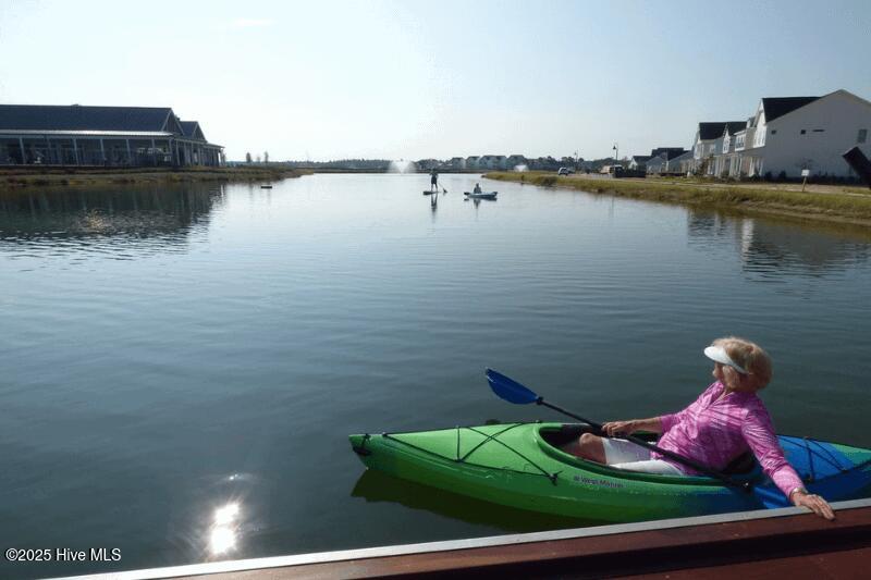 100557936 | Photo 47