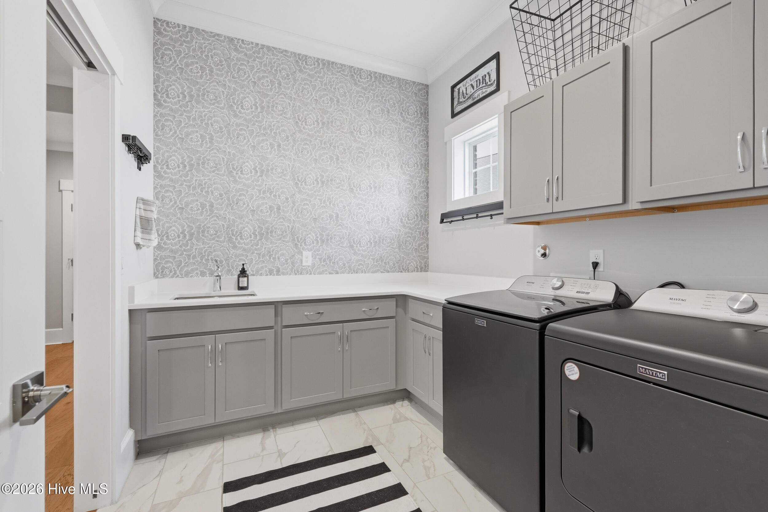 100567484 | Photo 55