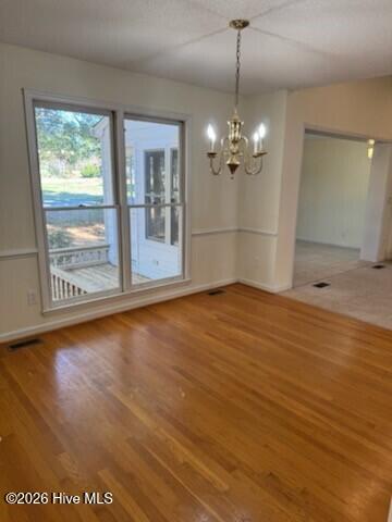 100531388 | Photo 17