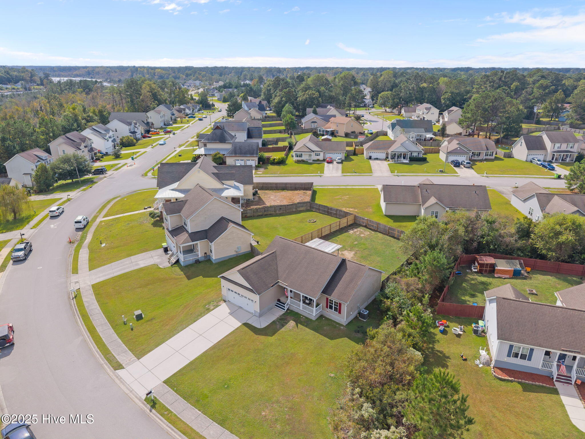 100530161 | Photo 30