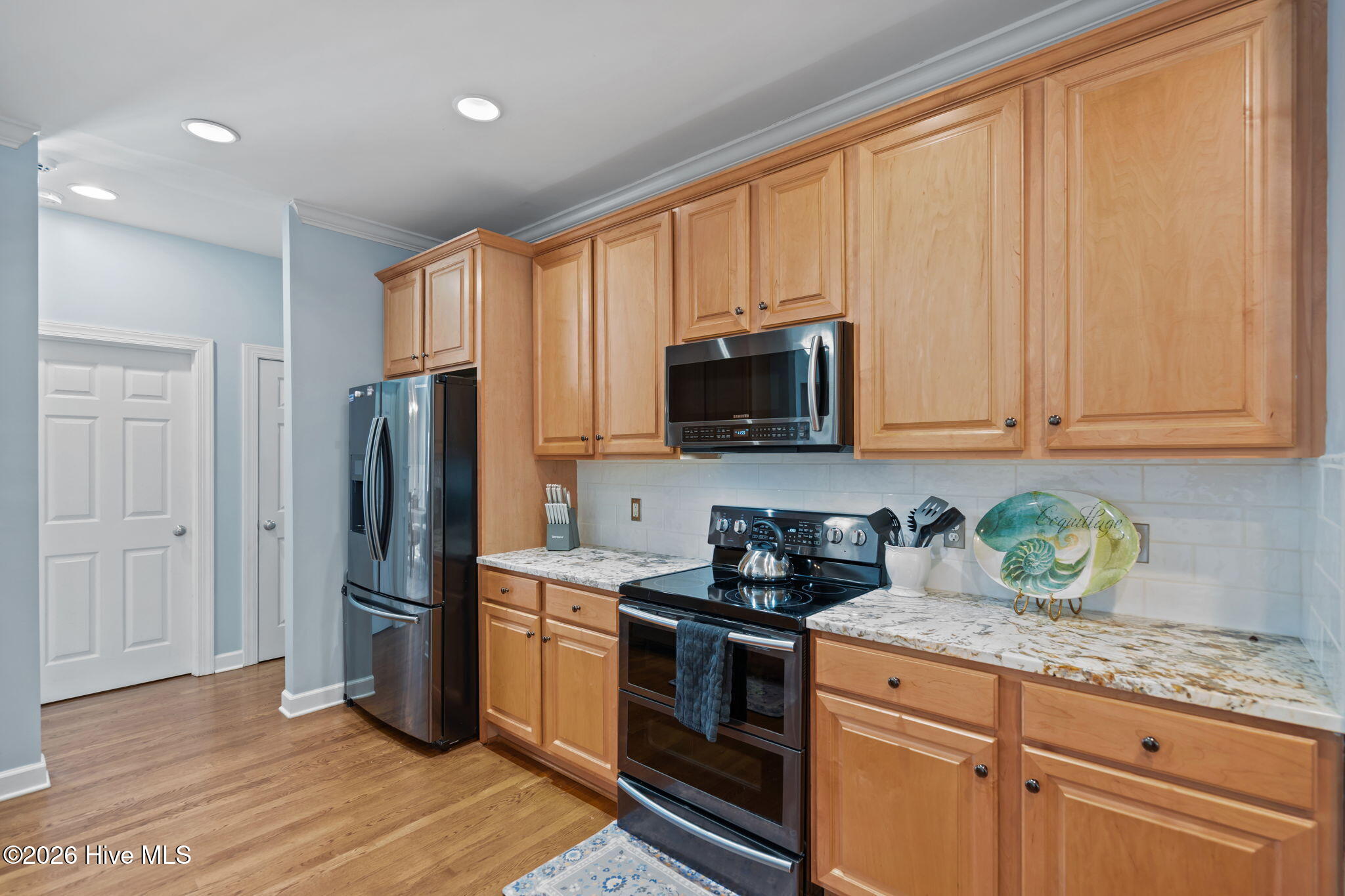 100559700 | Photo 15