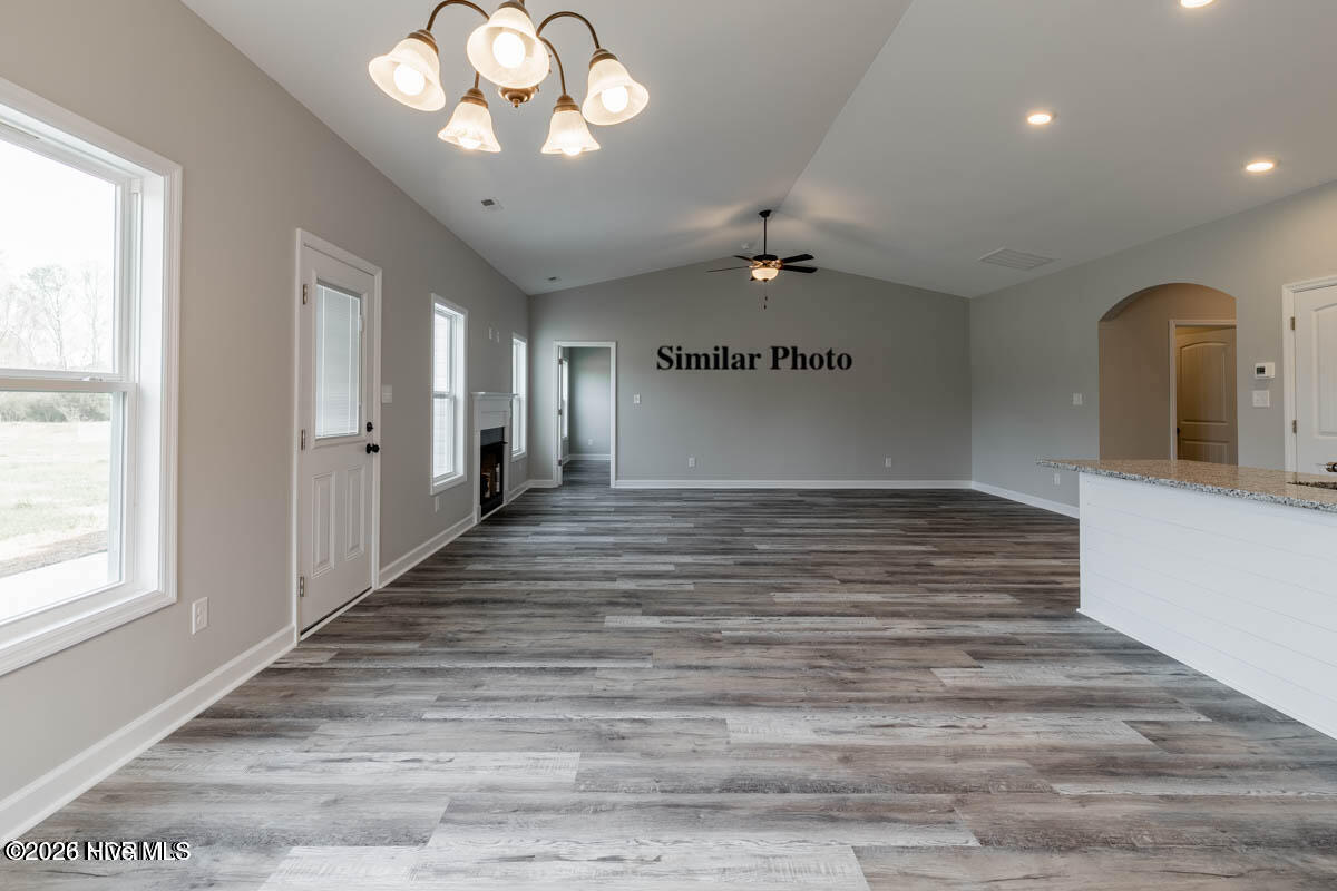 100559232 | Photo 20