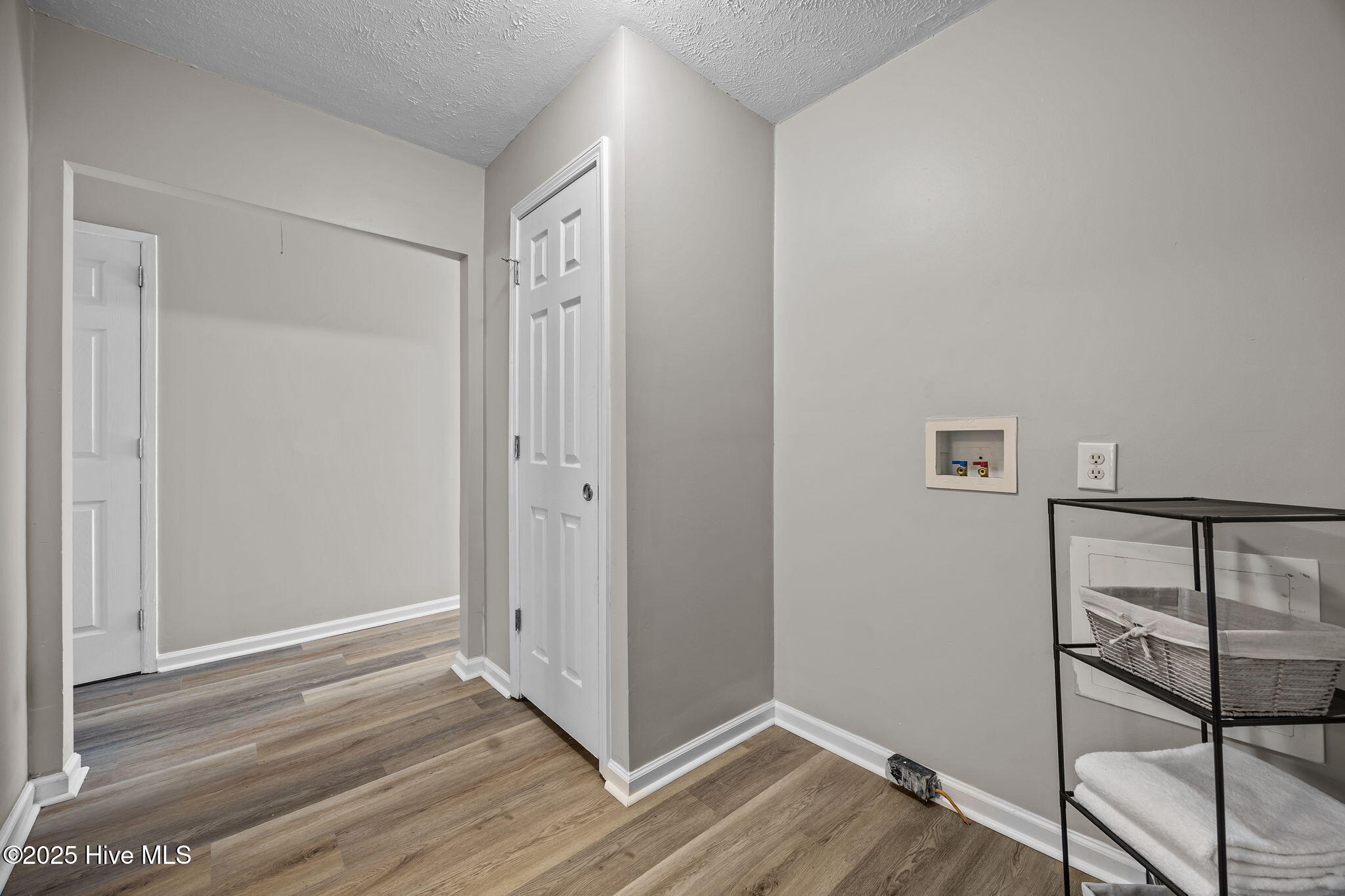 100543072 | Photo 18