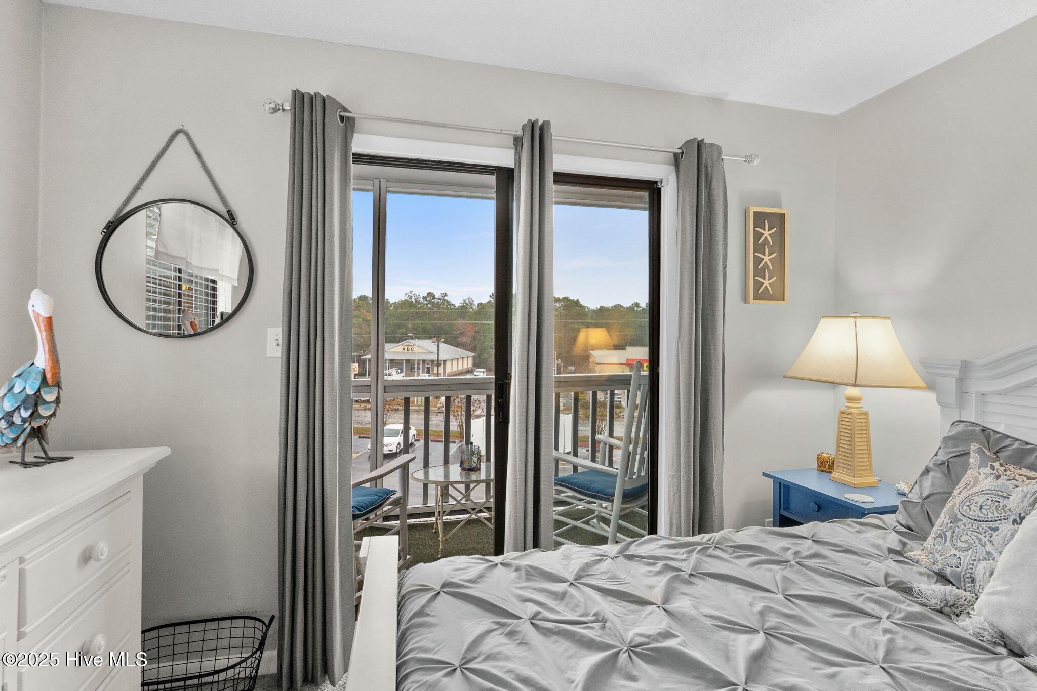 100543246 | Photo 22