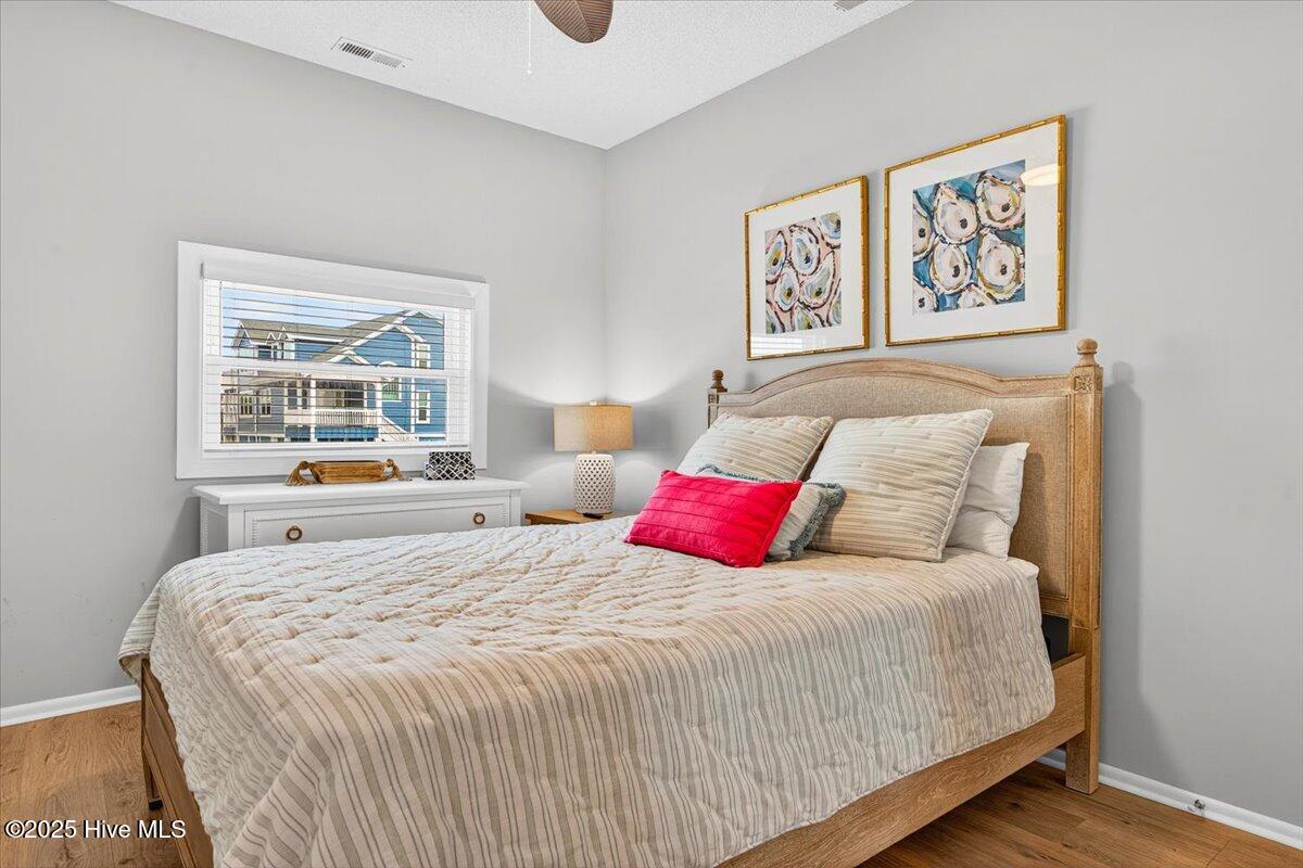 100530607 | Photo 14