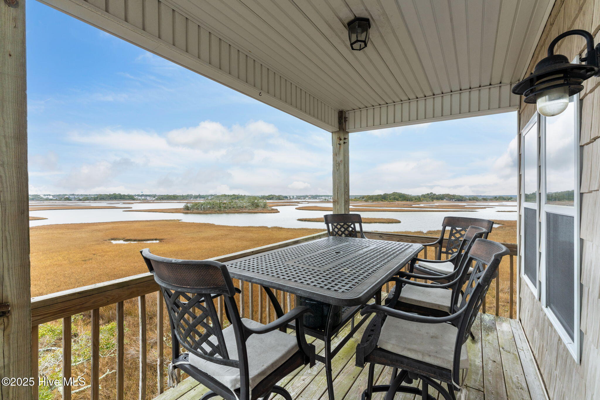 100488869 | Photo 13