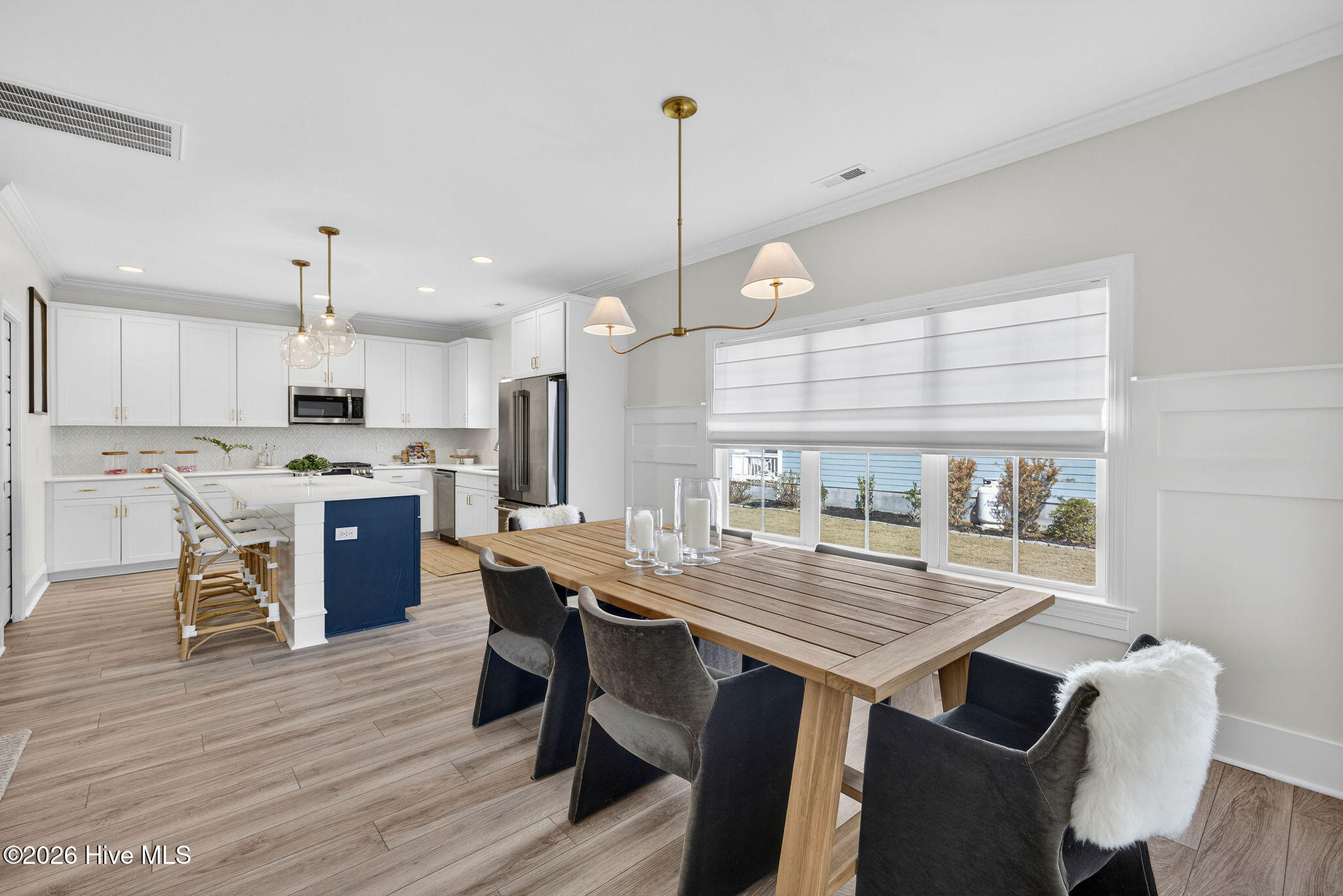 100558378 | Photo 13