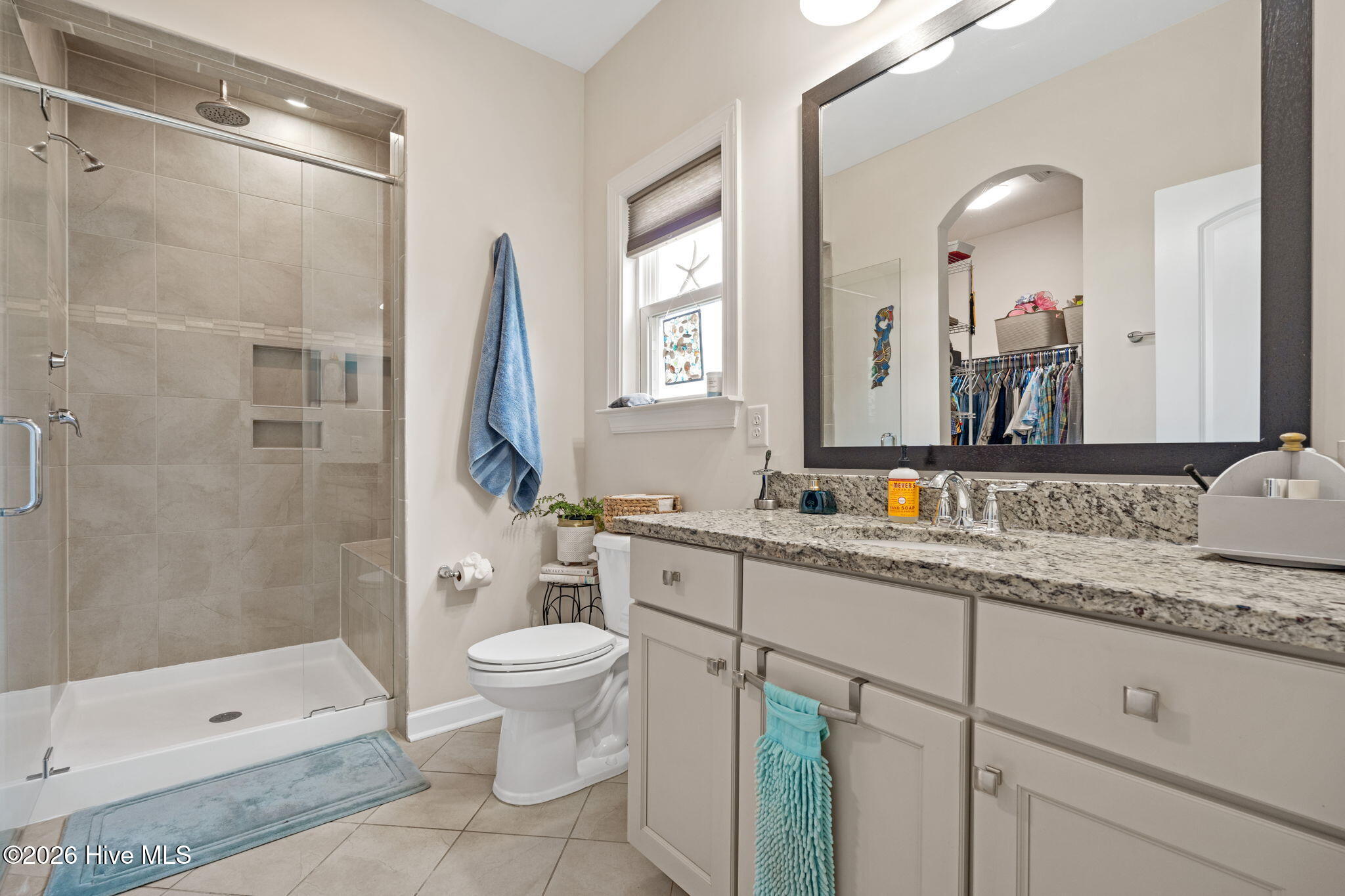 100567618 | Photo 22