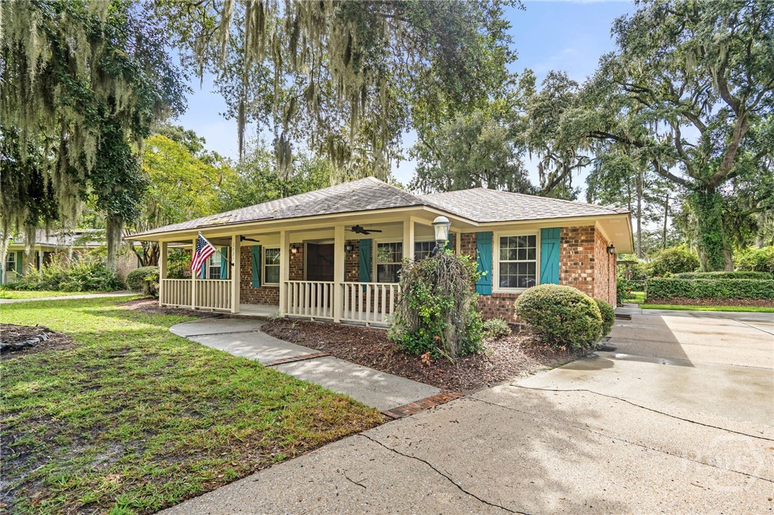 Photo 2 of Single family home for sale at 2421 Dolphin Dr, Savannah, GA 31406 | MLS# SA364276 | Listing updated on 2026-09-19