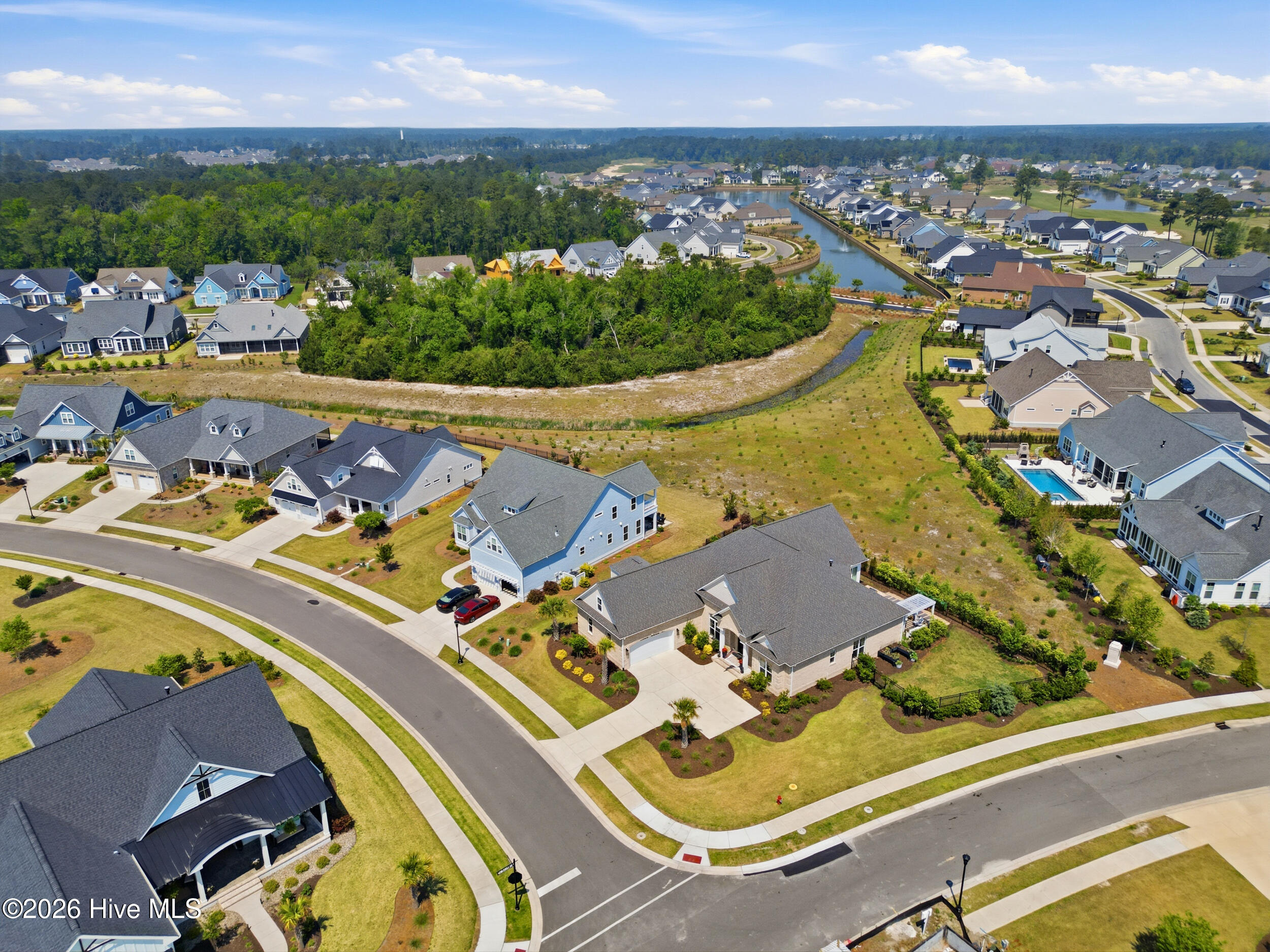 100567484 | Photo 60