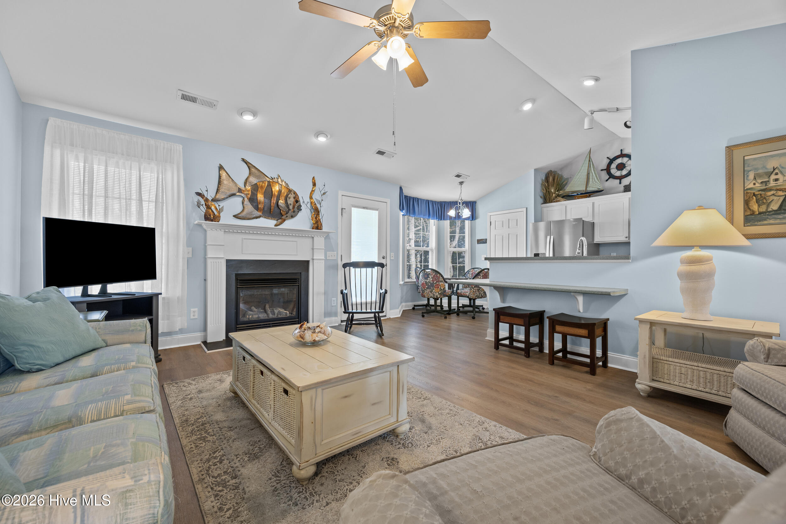 100555445 | Photo 14