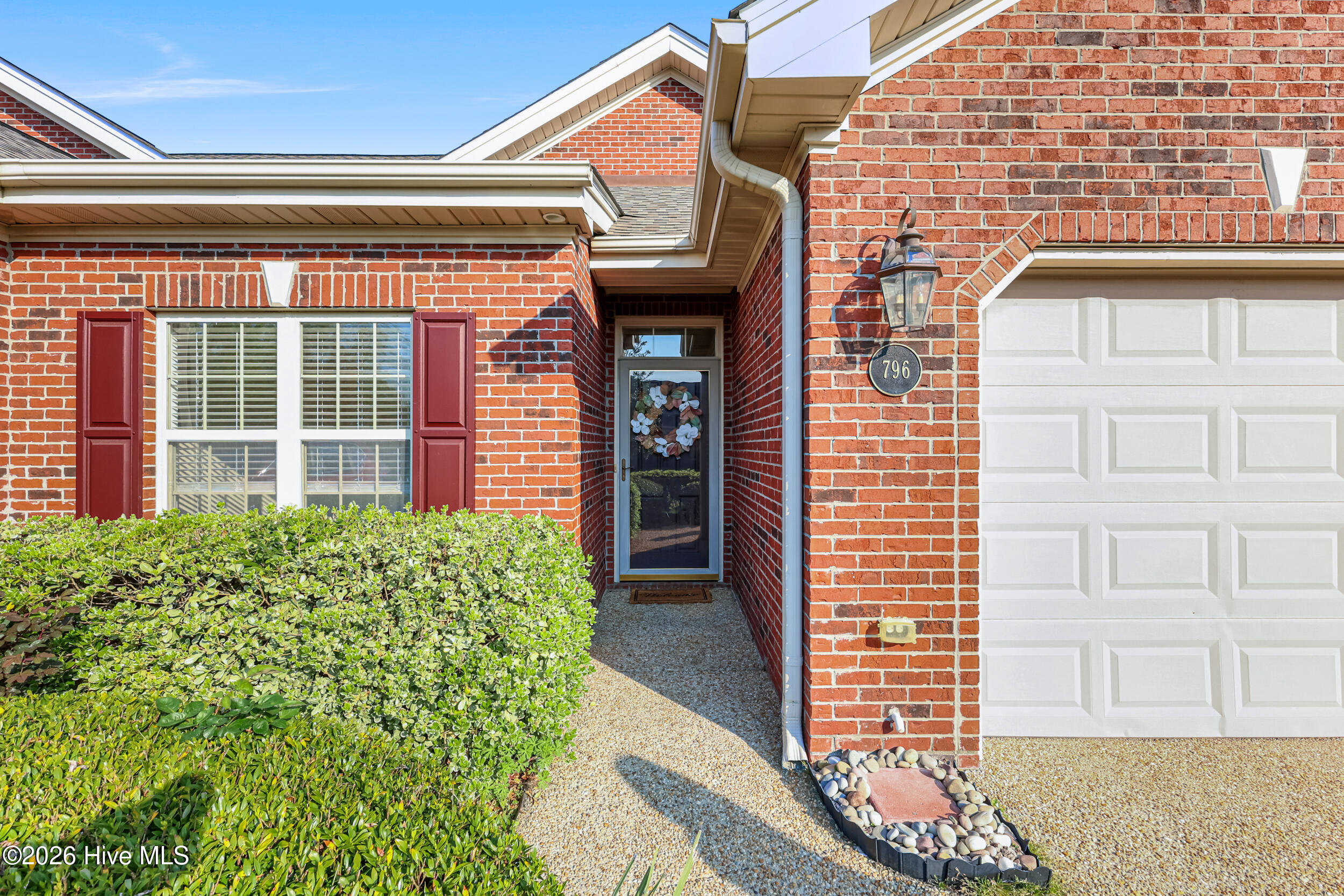 100552325 | Photo 31