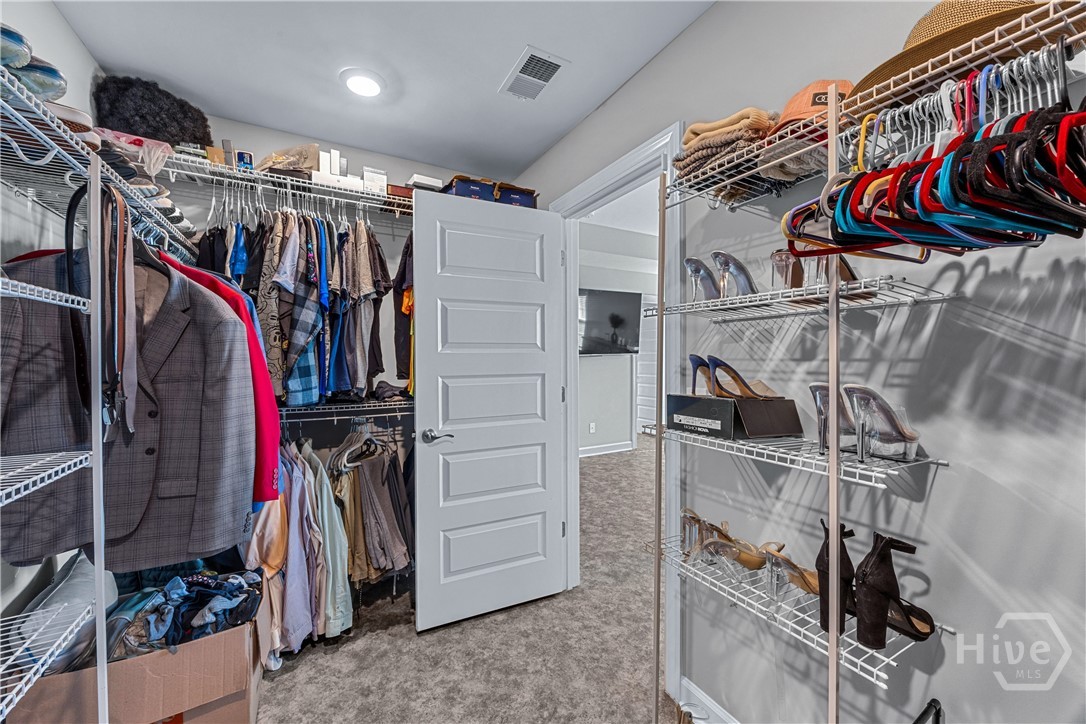 PPrimary closet