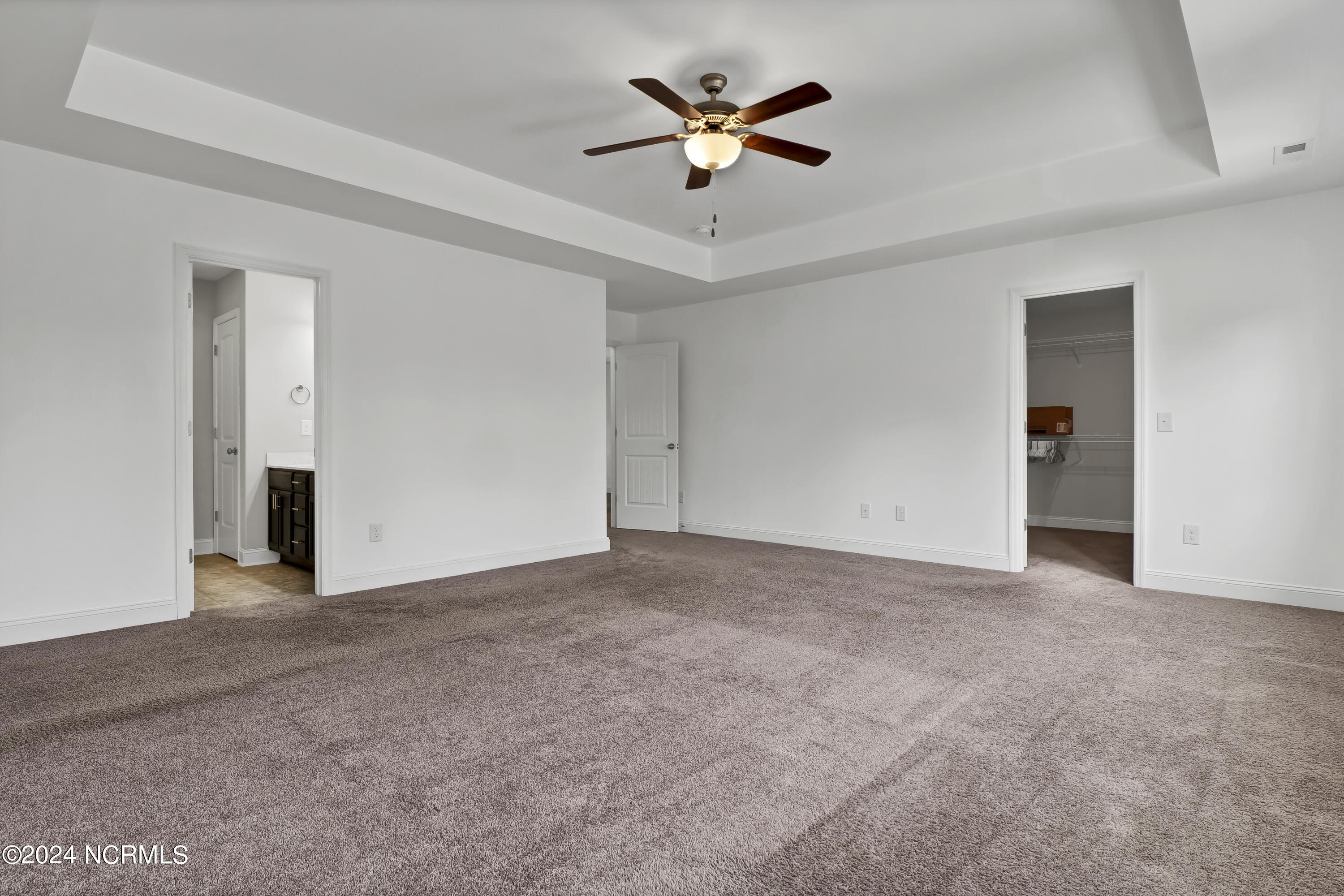 100552526 | Photo 15