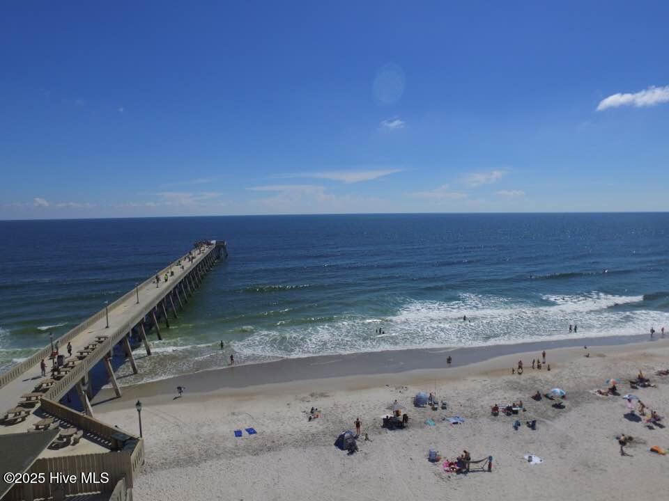 100554905 | Photo 50