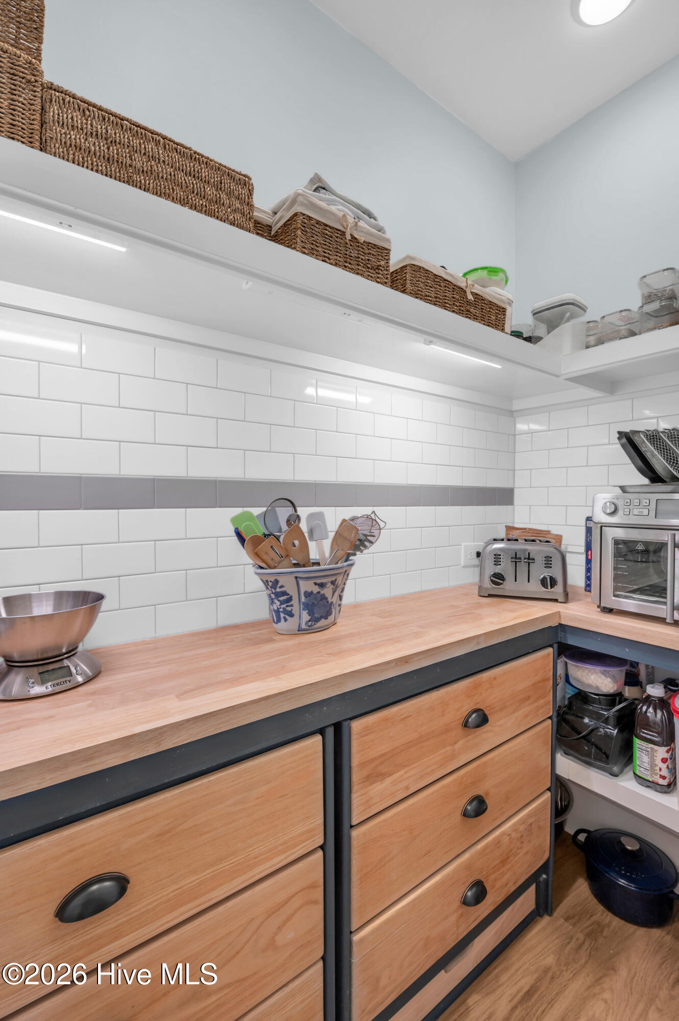 100550719 | Photo 19