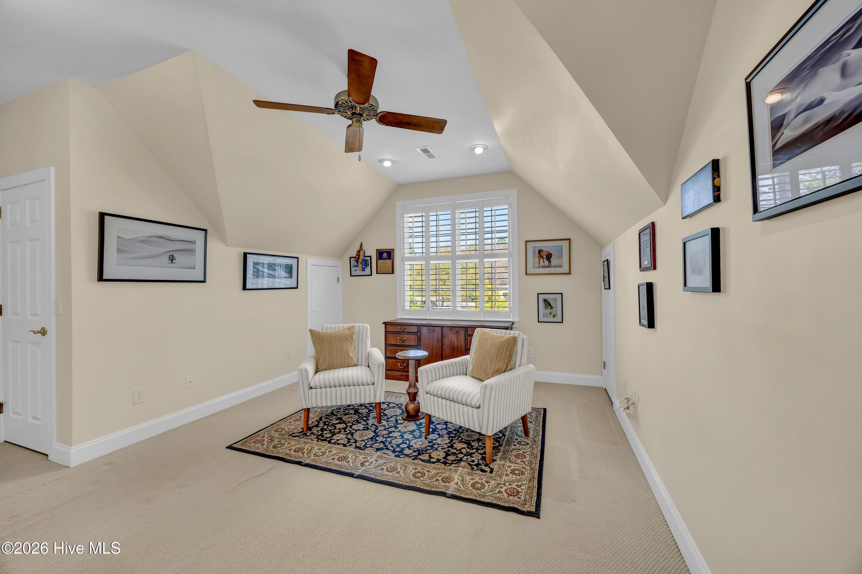 100559758 | Photo 41