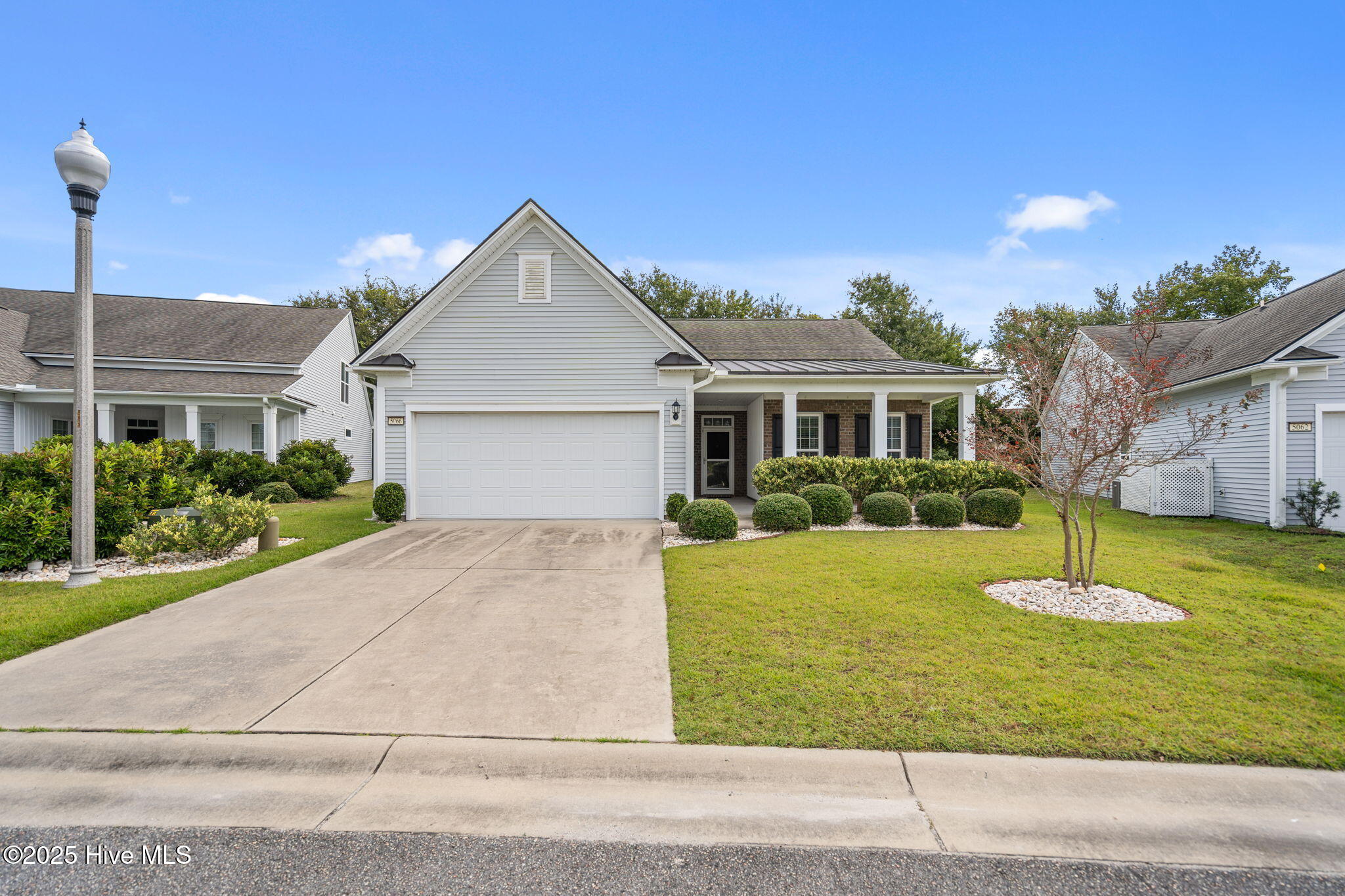 100515173 | Photo 35