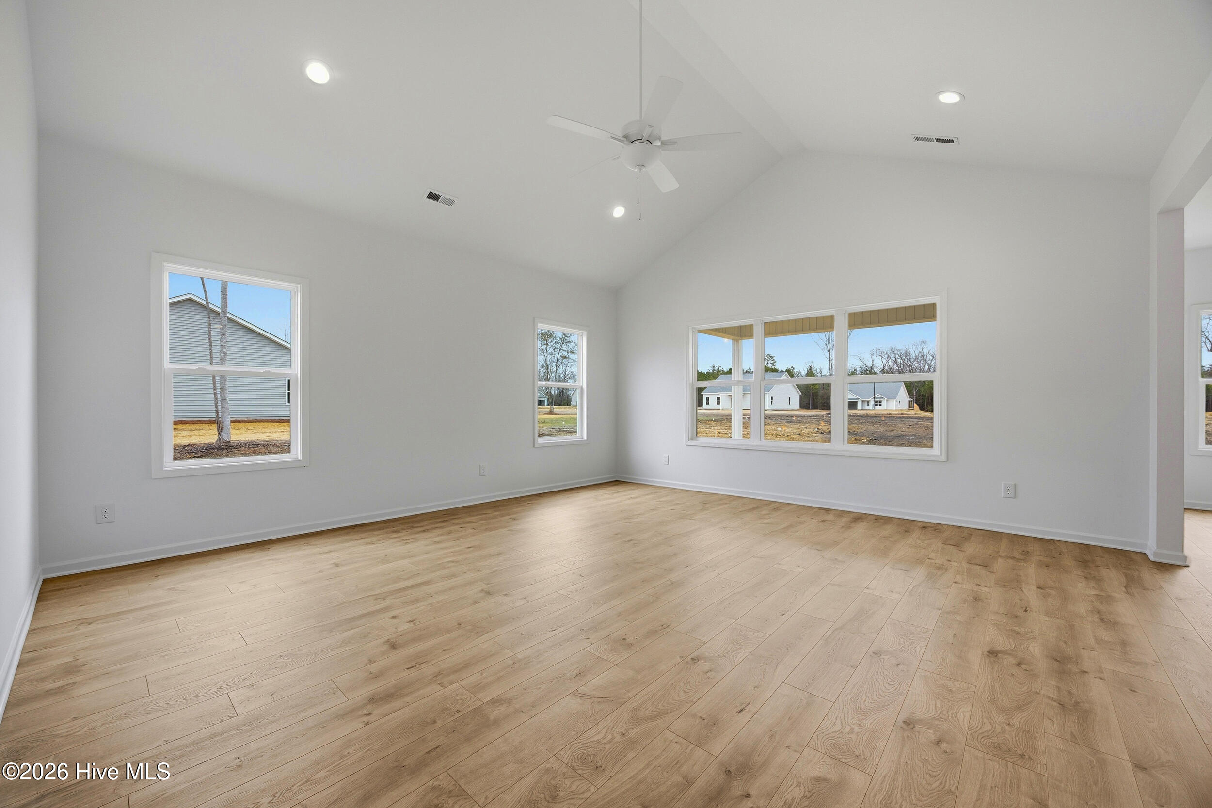 306 Riva Ridge, Burgaw, NC 28425 – photo 5: Living Room 1