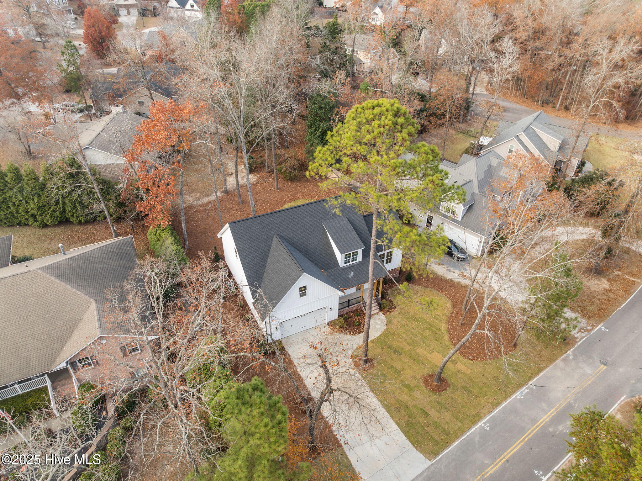 Homes for sale in Pinehurst, NC | 1165 Burning Tree Rd, Pinehurst, NC 28374 | MLS# 100515526