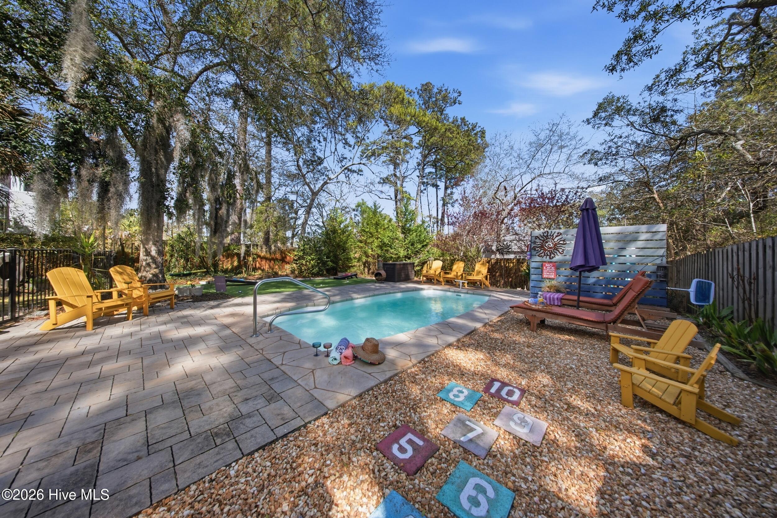 100561155 | Photo 66