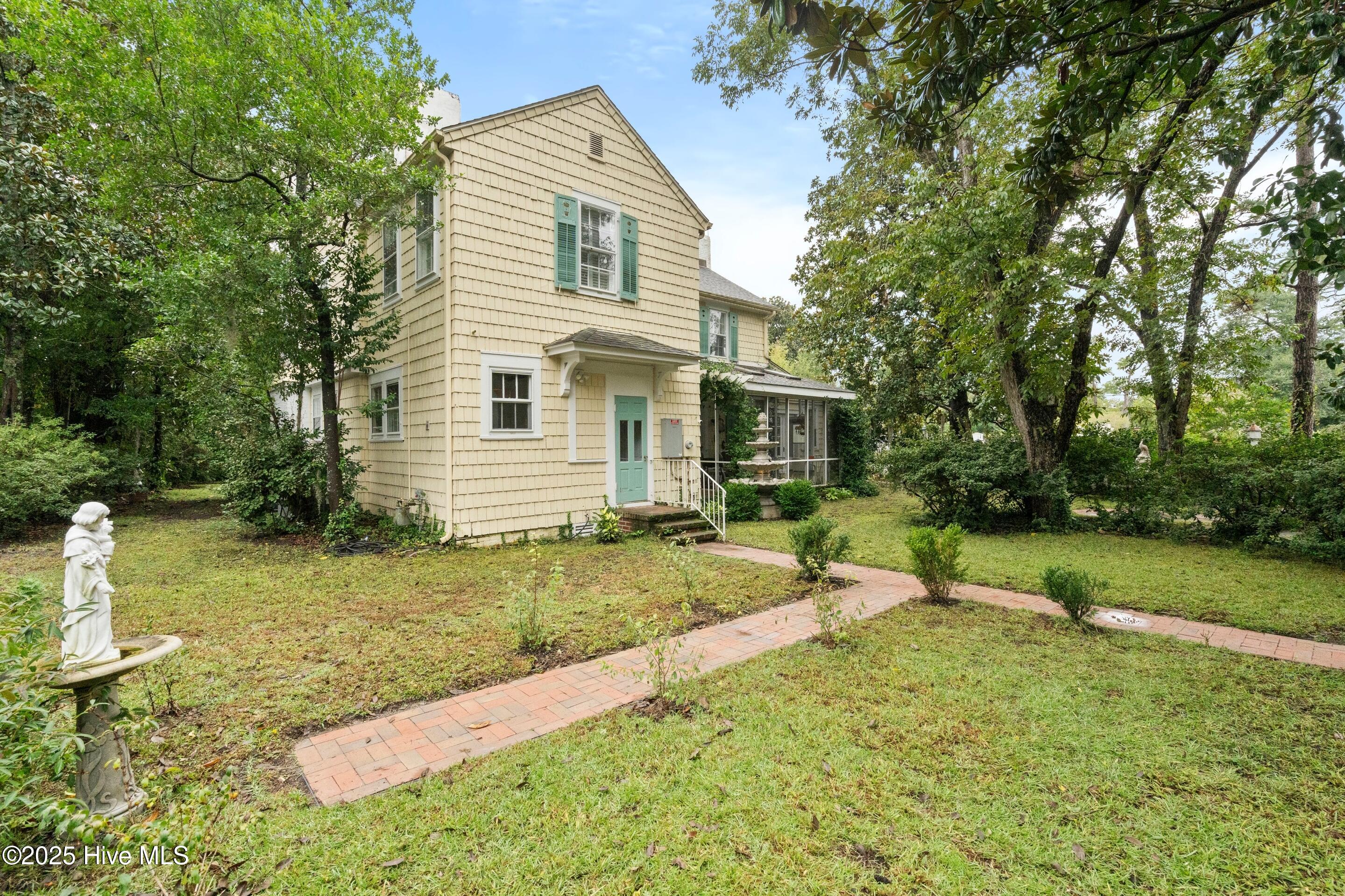 100553658 | Photo 62