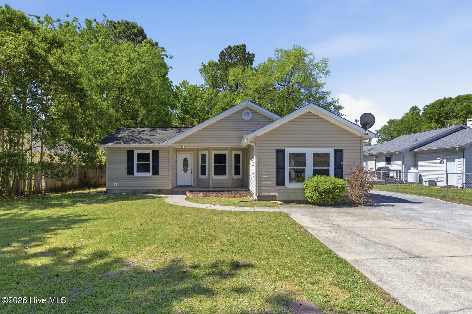 1100 Shroyer Circle, Jacksonville, NC 28540 – photo 1 of 28: shroyer-1