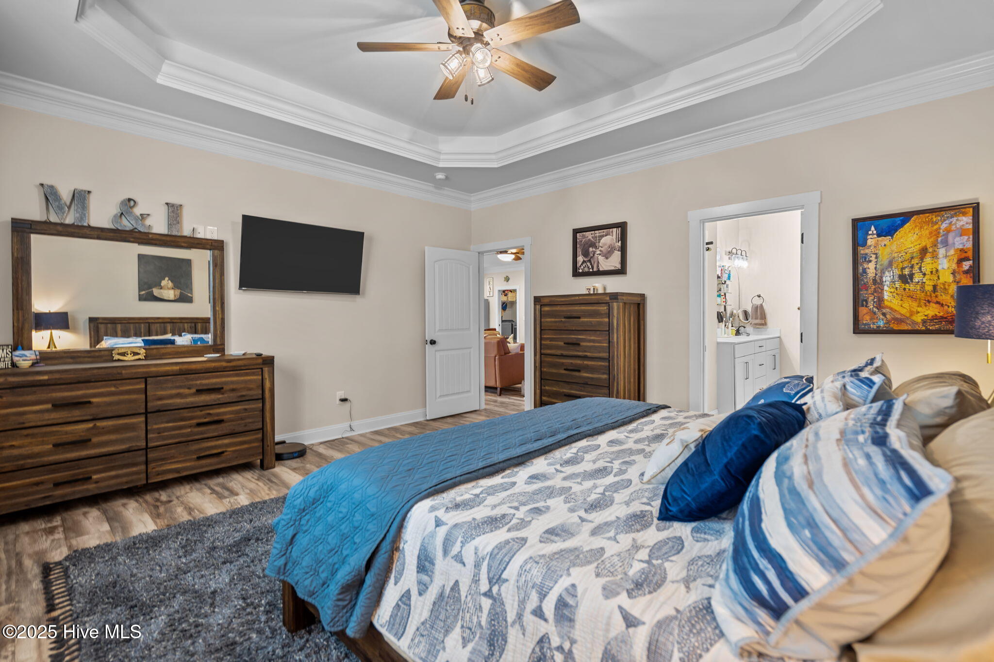 100552886 | Photo 25