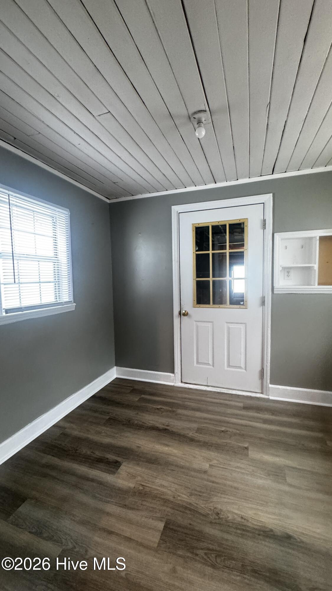 100568565 | Photo 10