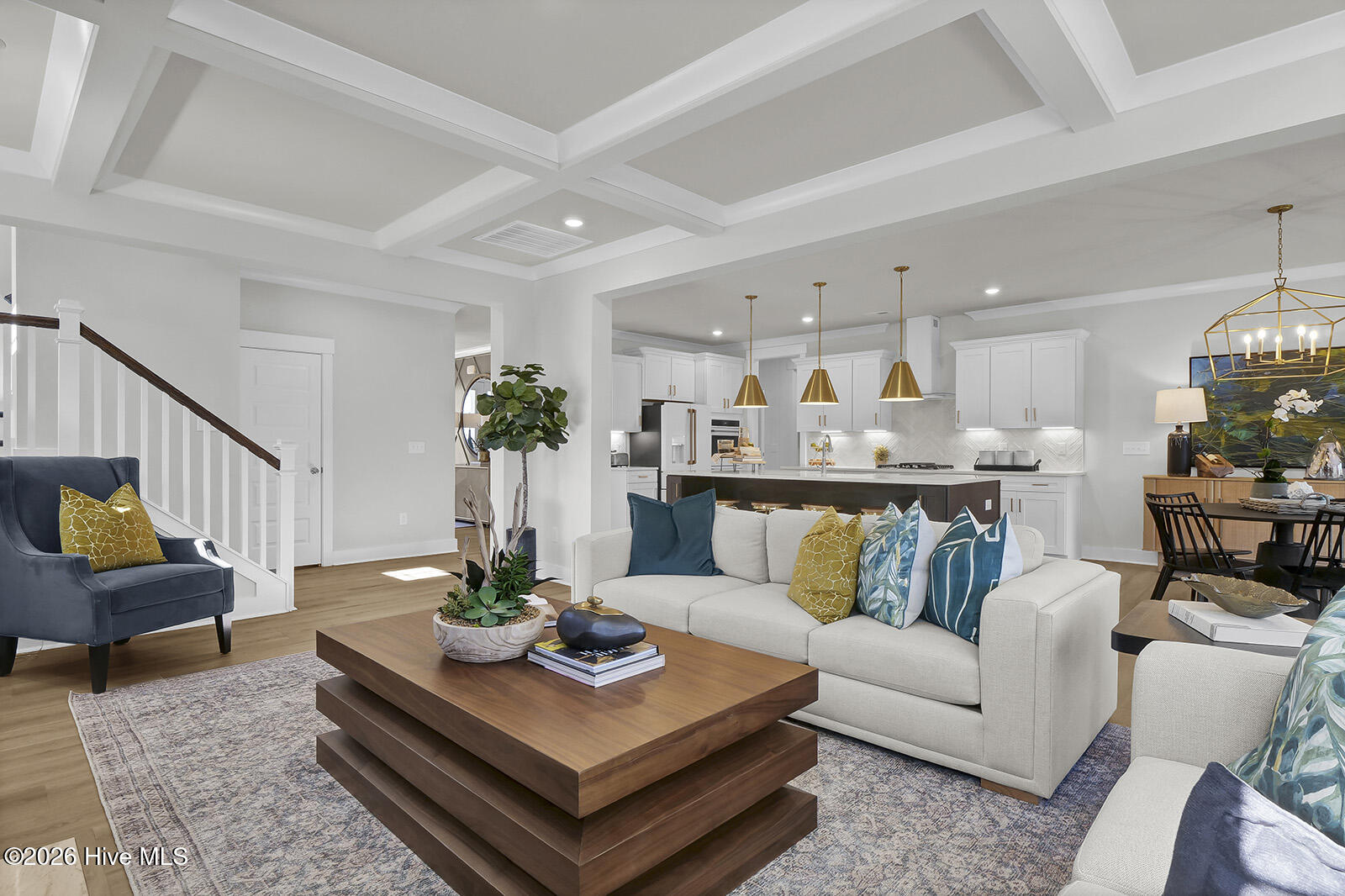 100542605 | Photo 10