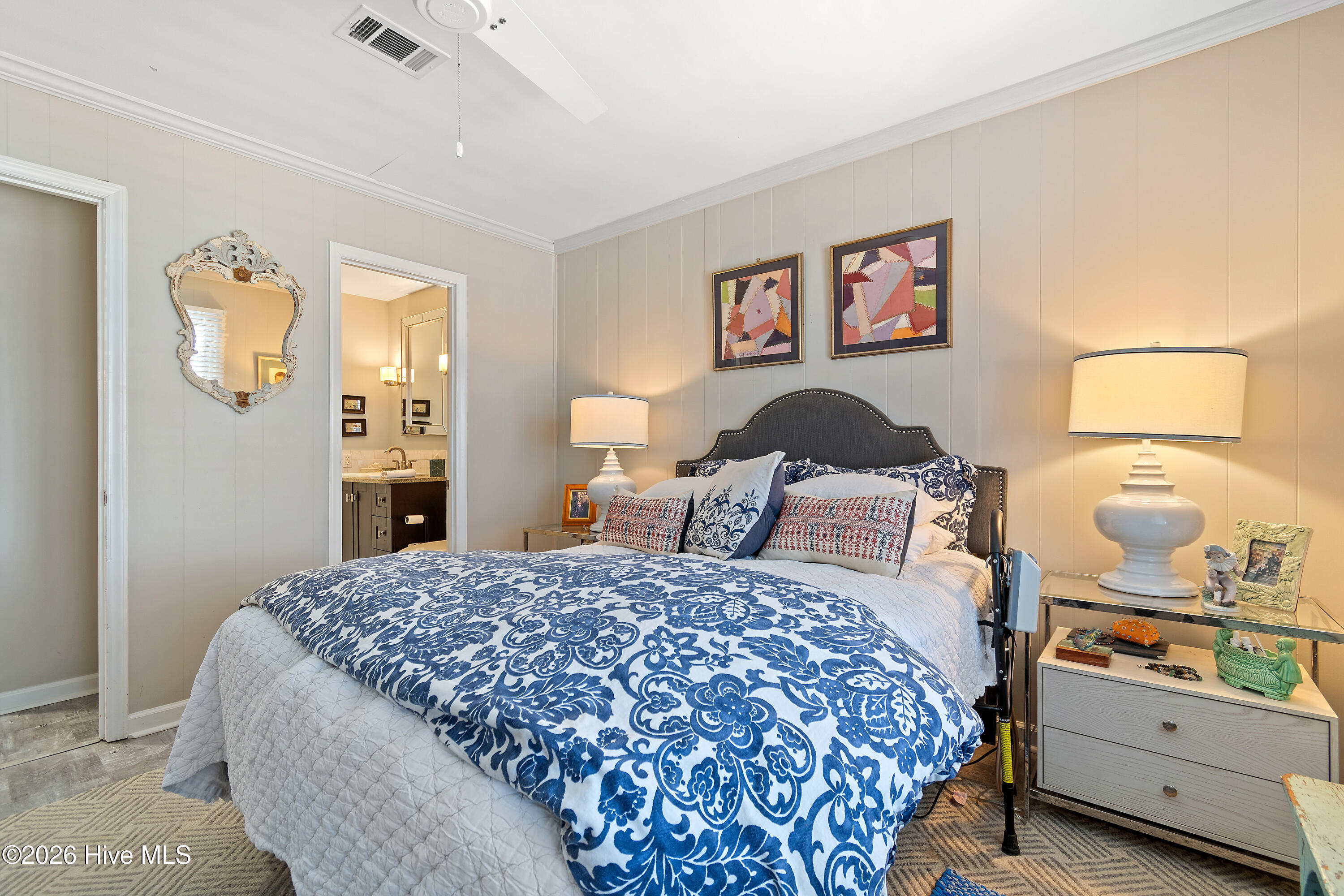 100557263 | Photo 21