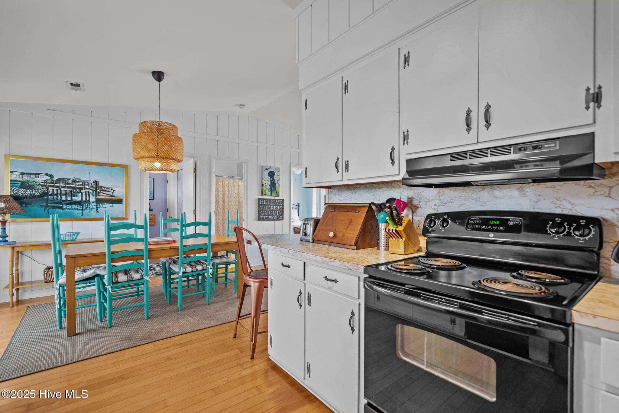 100531586 | Photo 19